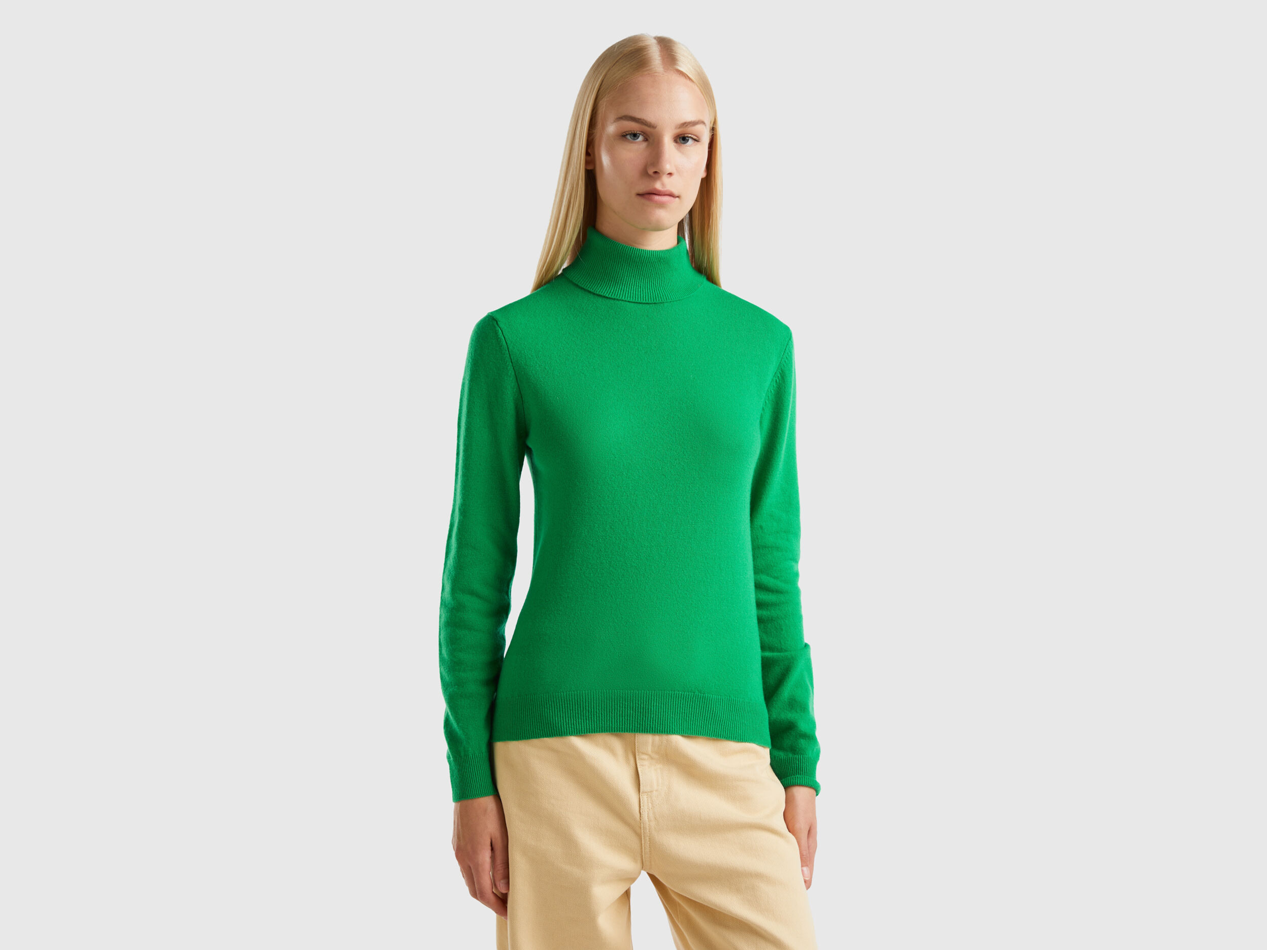 Mint top green turtleneck
