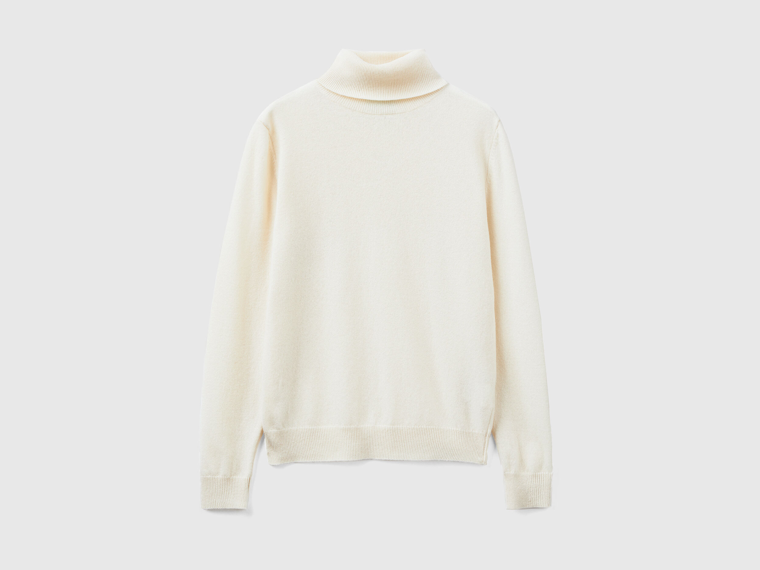 Cream turtleneck sweater in pure Merino wool