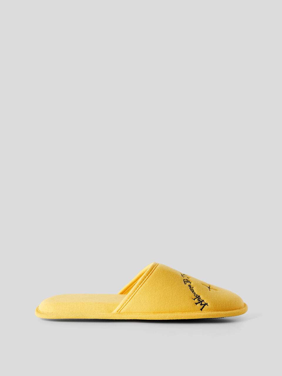 Slippers with embroidery by Ghali image number 1