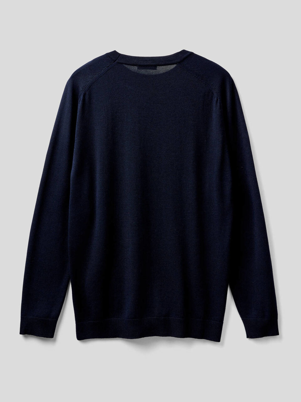 Solid colored crew neck sweater image number 2