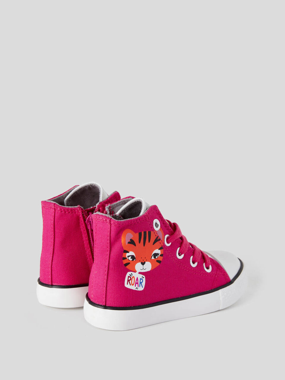 High-top sneakers with laces image number 2