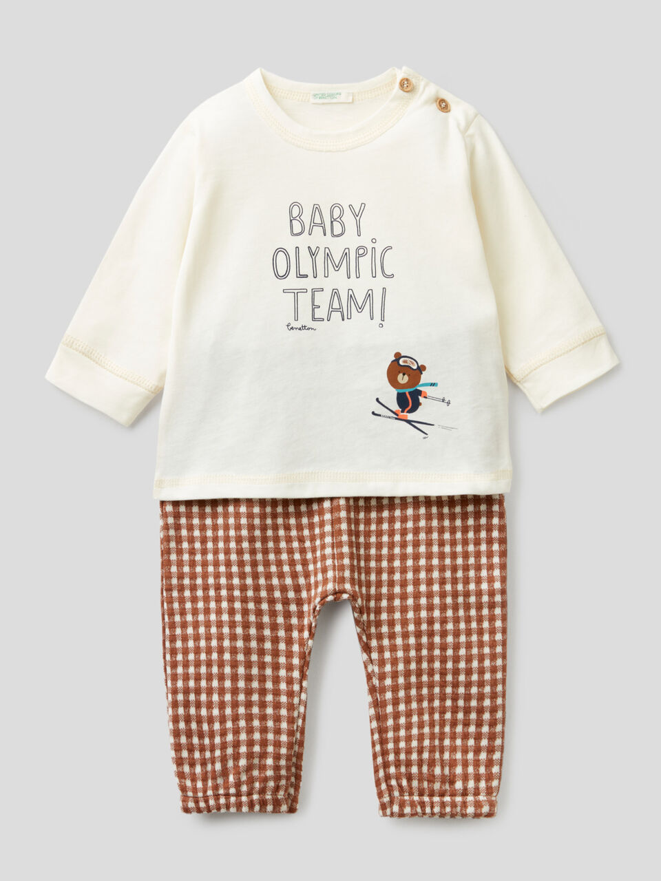 T-shirt and trousers set image number 1