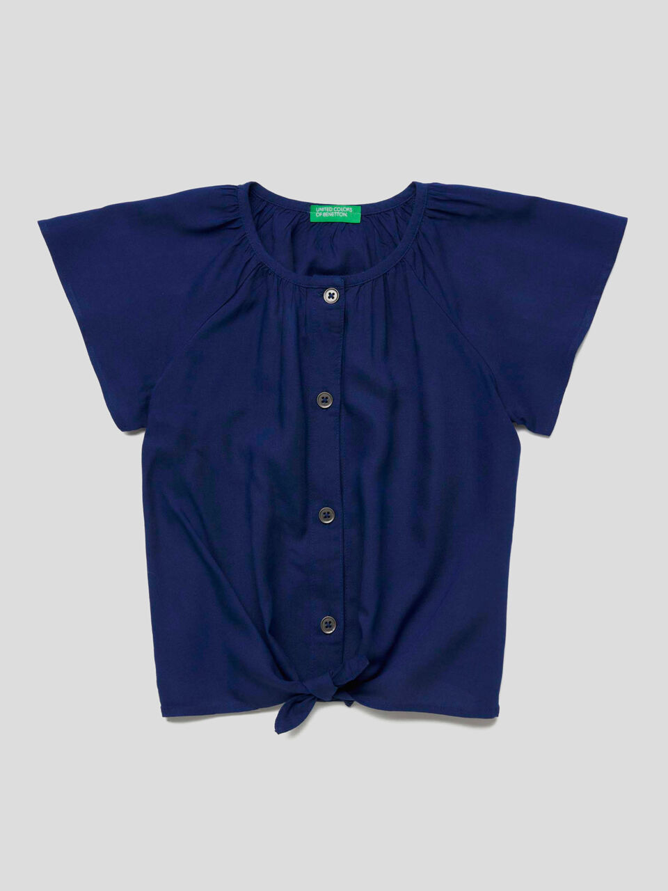 Short sleeve shirt with laces image number 1