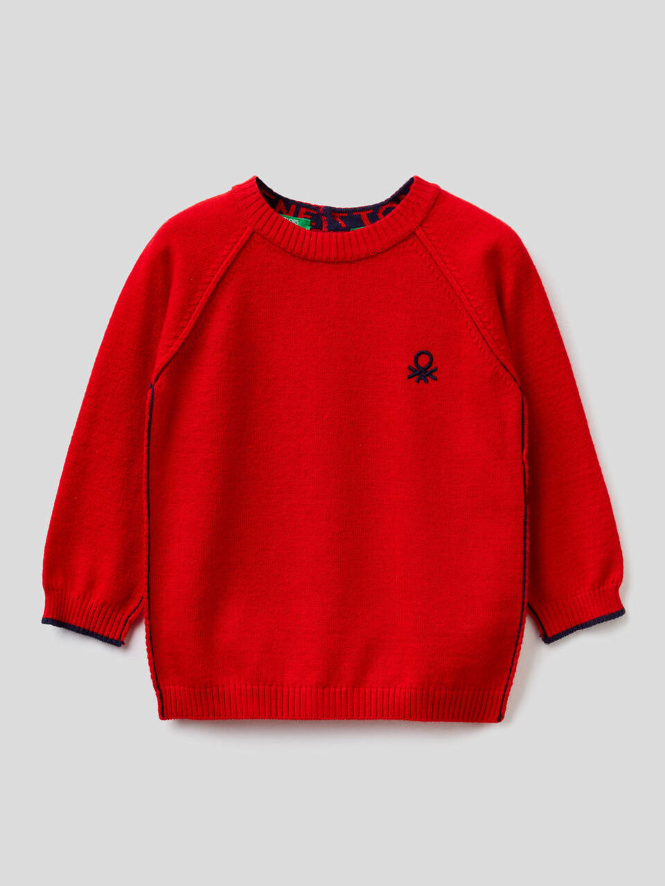 Crew neck sweater with raglan sleeves image number 1