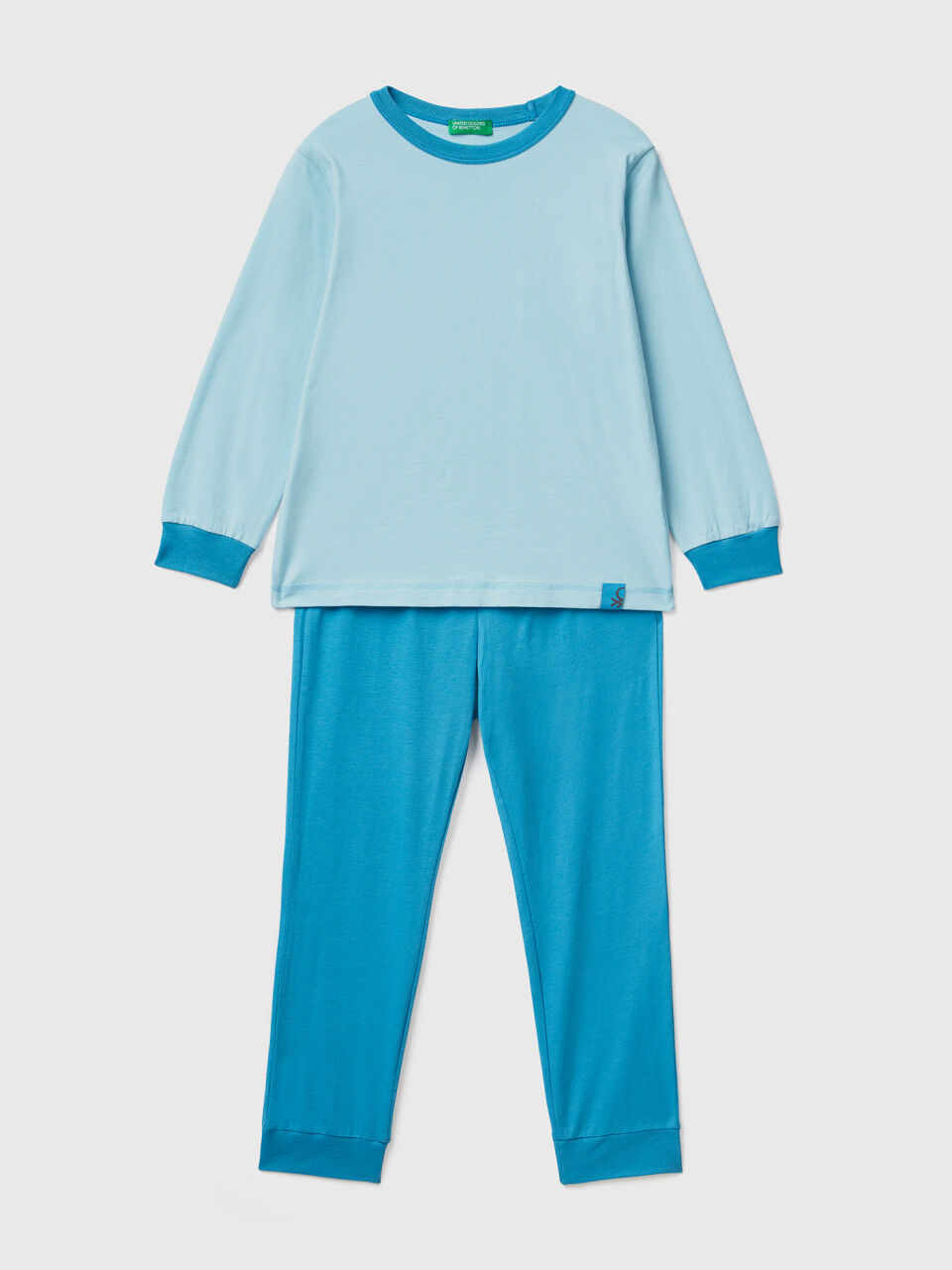 Slim fit pyjamas in 100% cotton