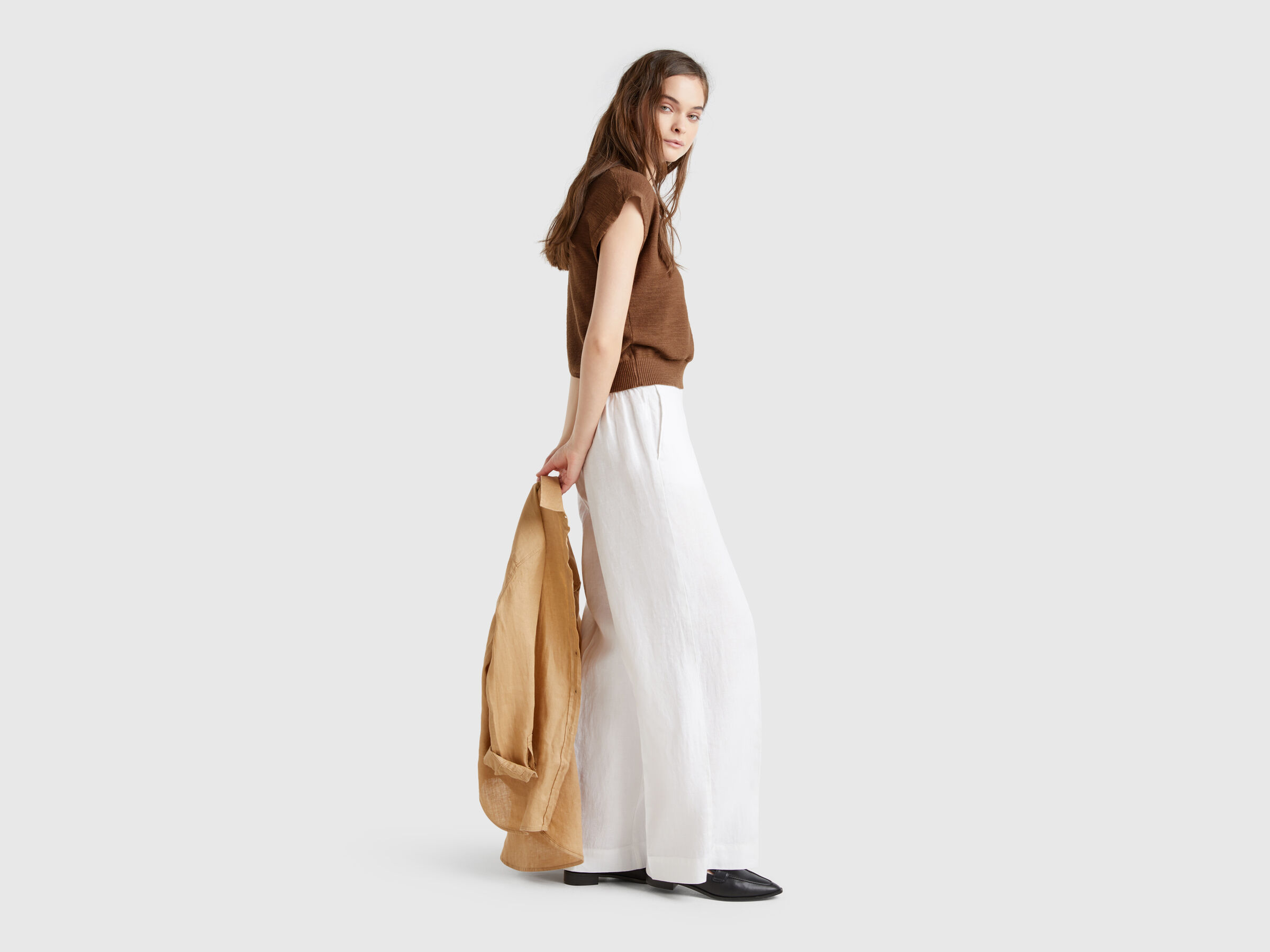 SLEEVELESS SWEATER Women image number 2