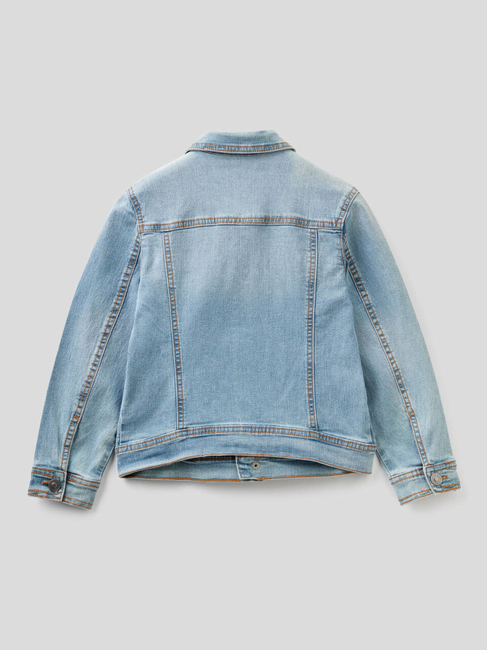 "Eco-Recycle" denim jacket image number 2