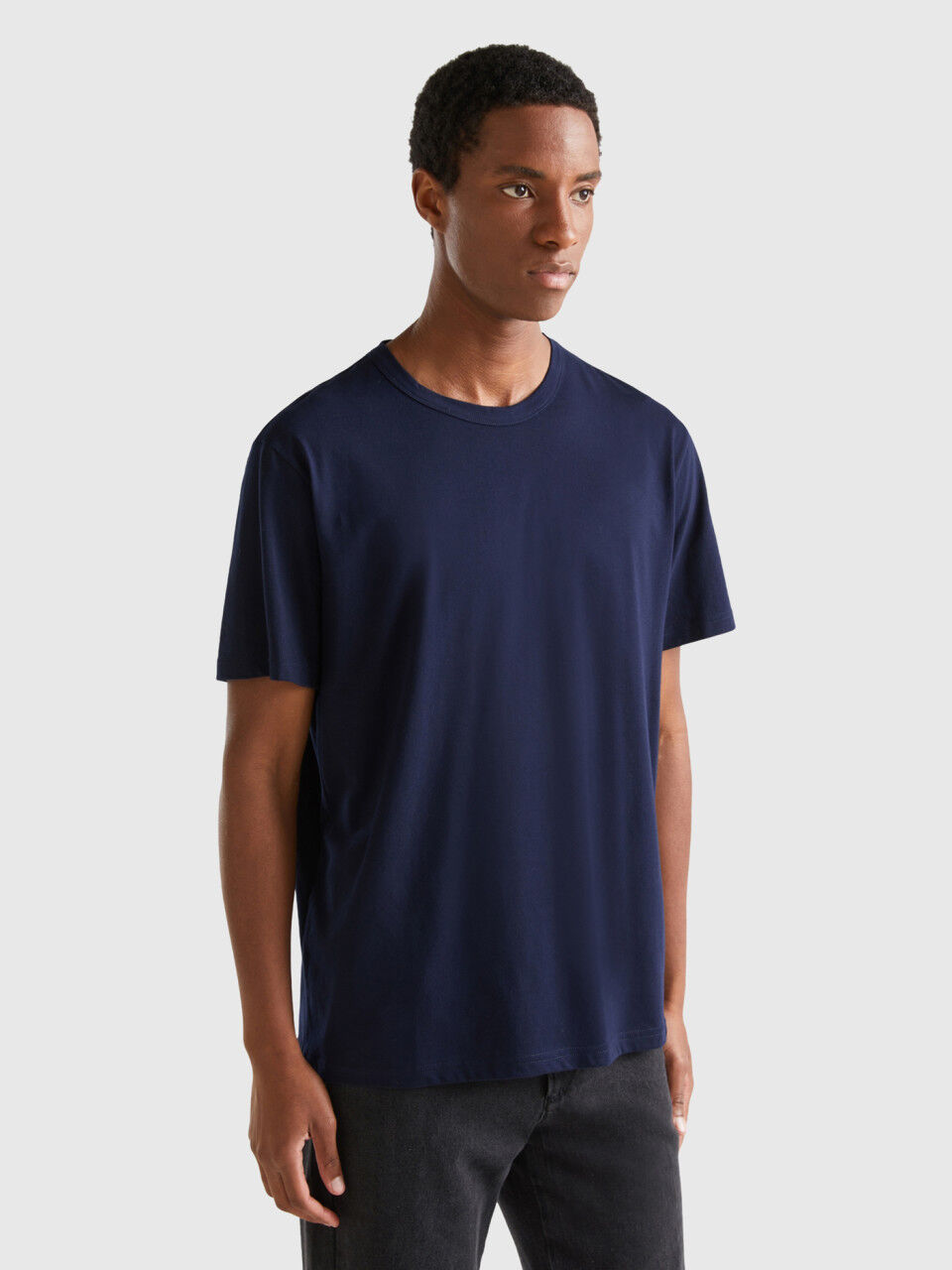 T shirt sale outlet
