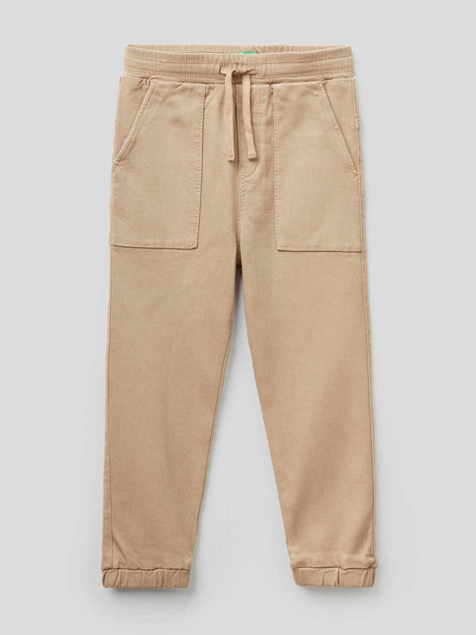 Trousers with drawstring and maxi pockets image number 1