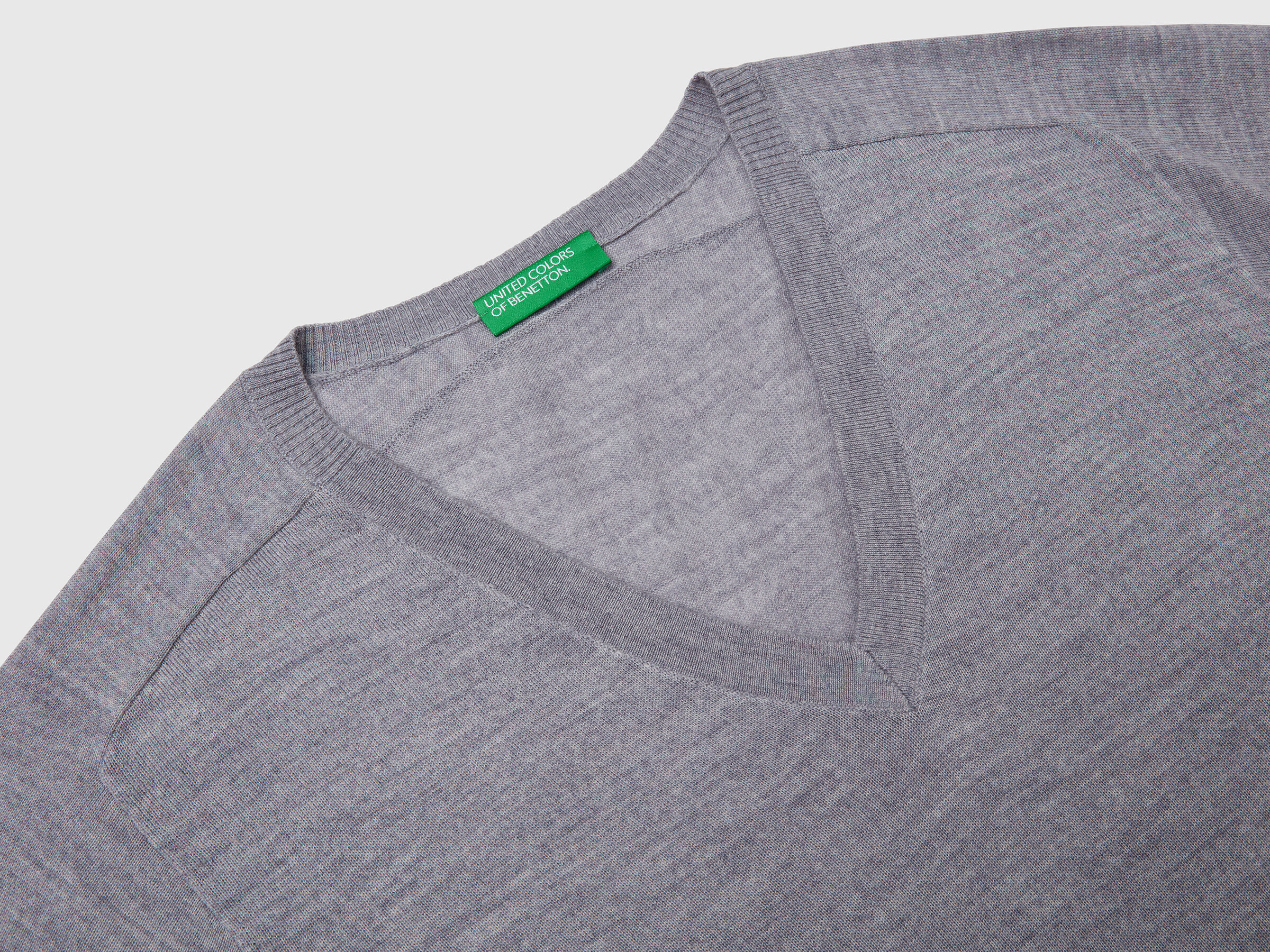 V NECK SWEATER L/S Women image number 5