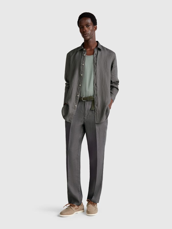 Chinos in pure linen Men