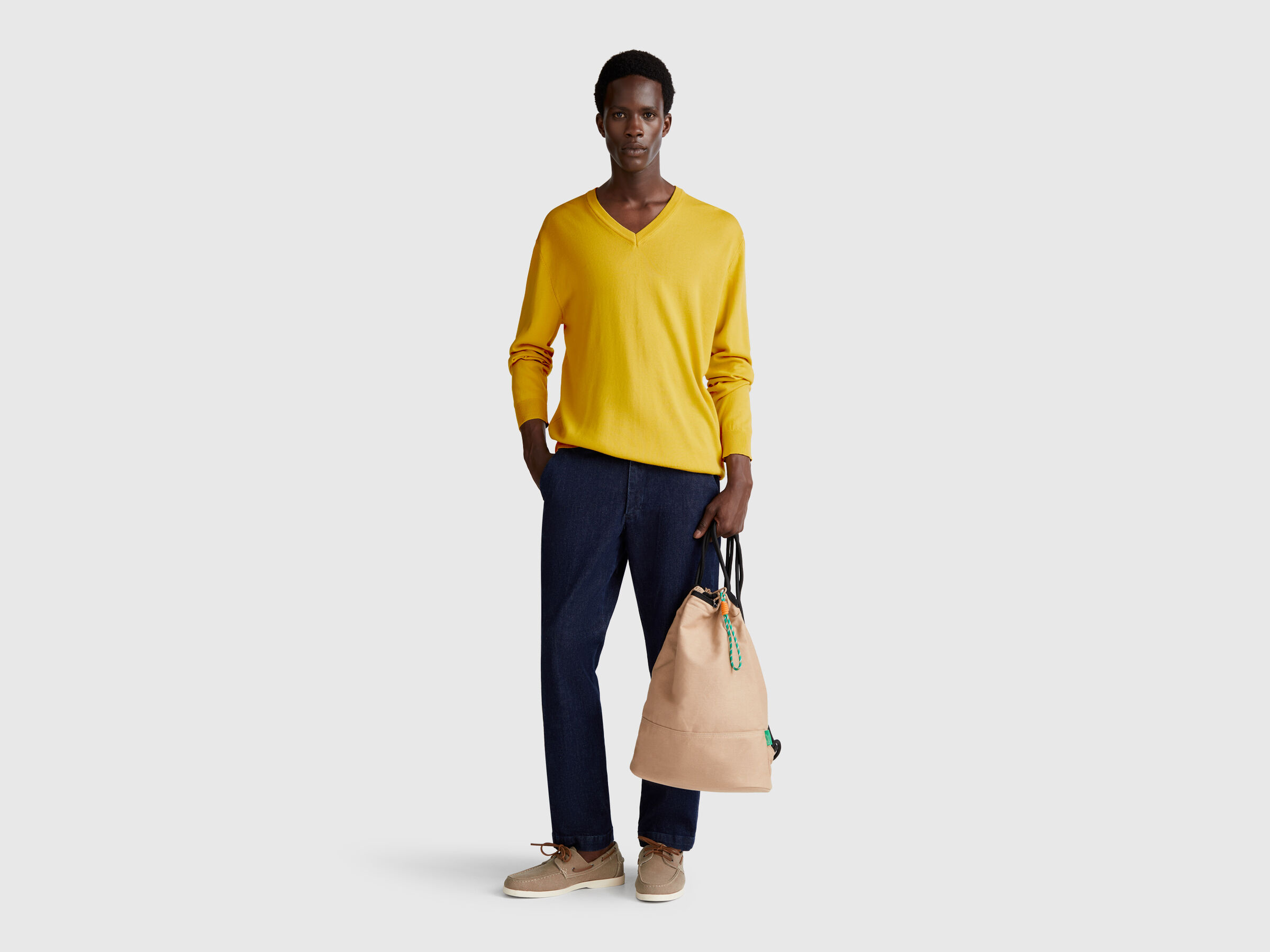 V NECK SWEATER L/S Men image number 2