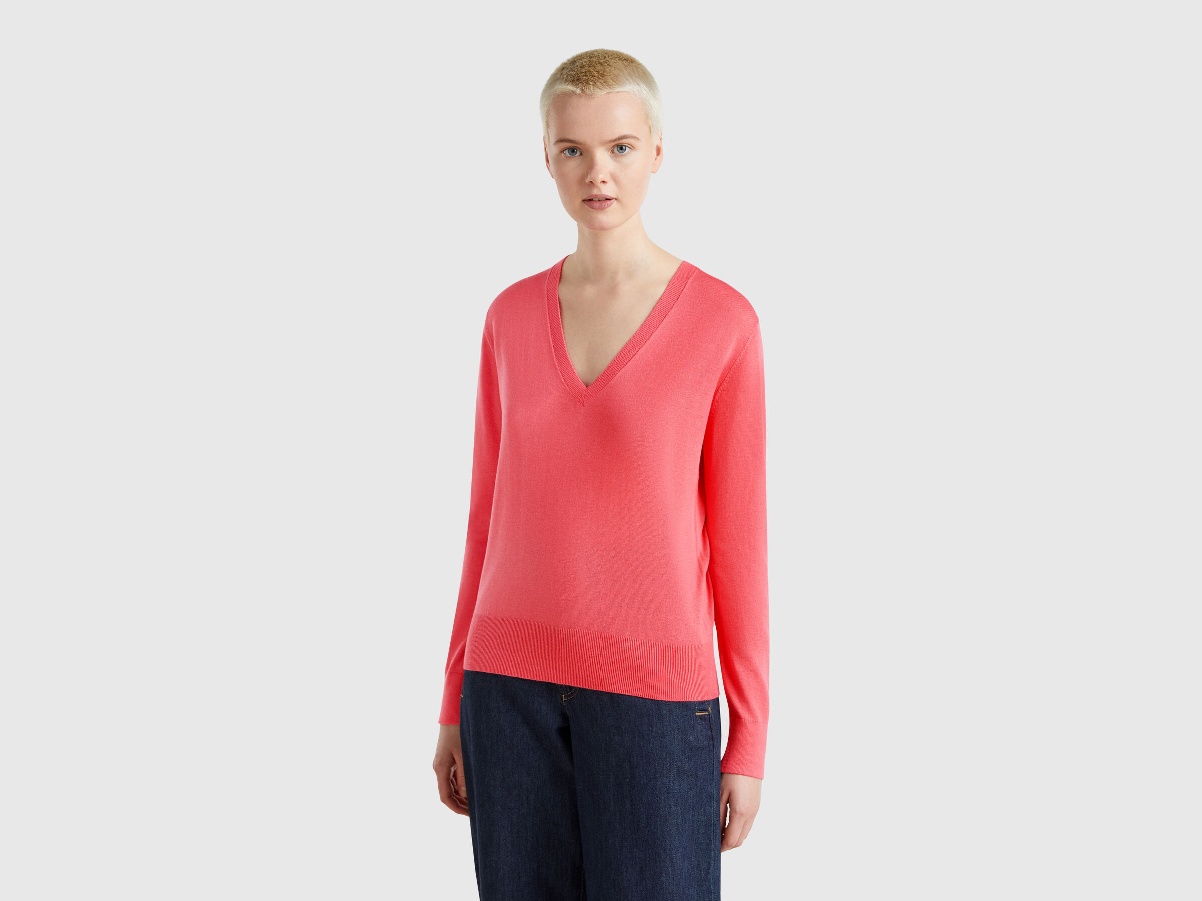 V NECK SWEATER L/S Women image number 0