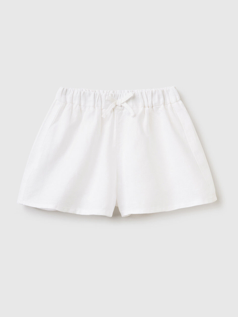 Shorts in linen blend
