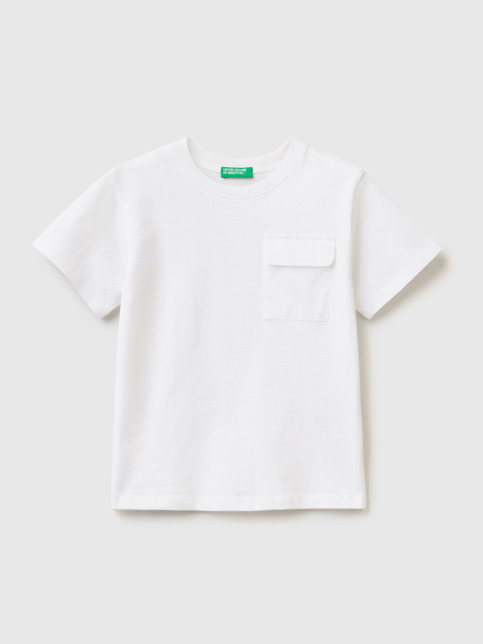 100% cotton t-shirt with pocket