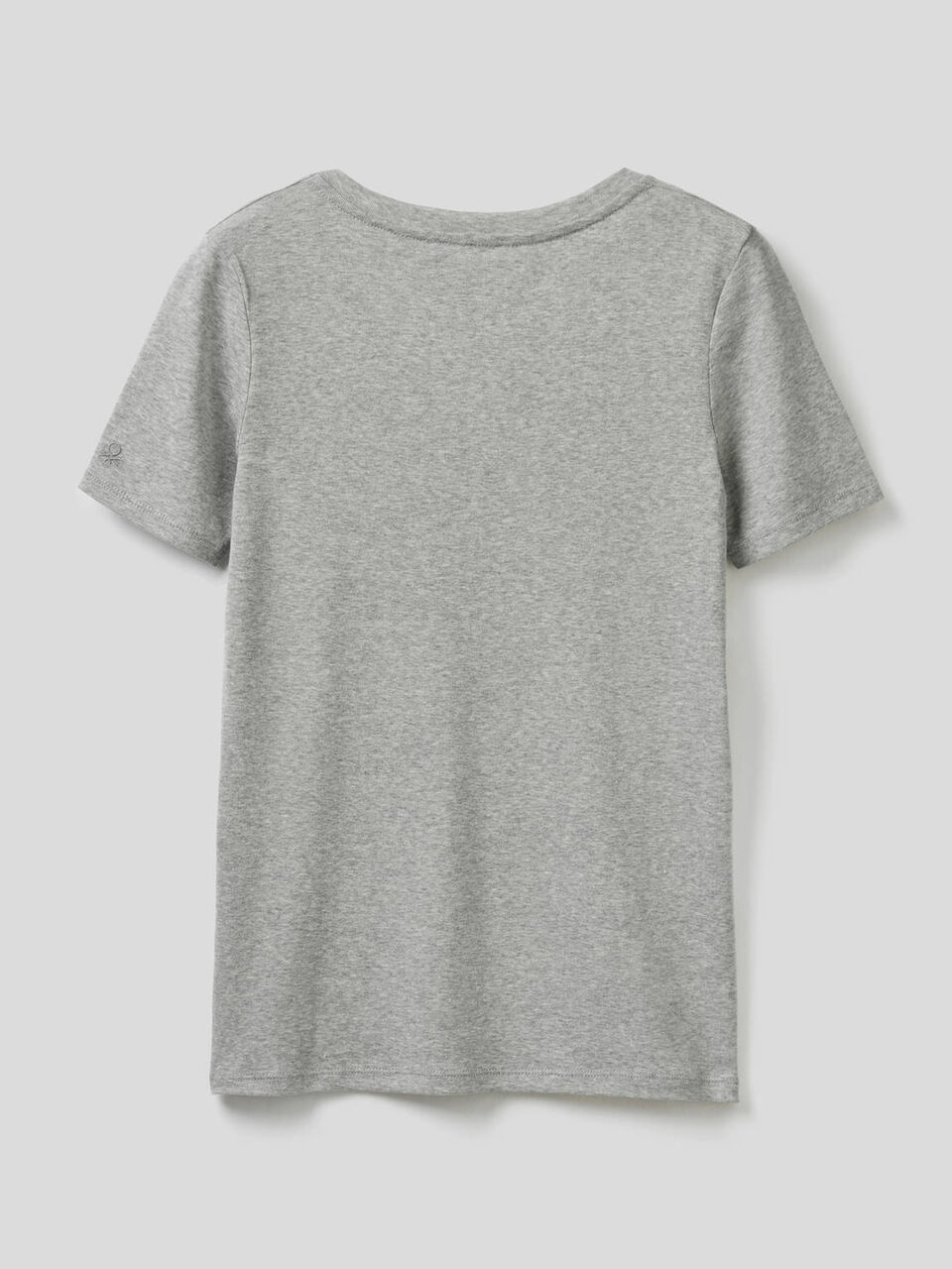 Pure cotton t-shirt with V-neck image number null