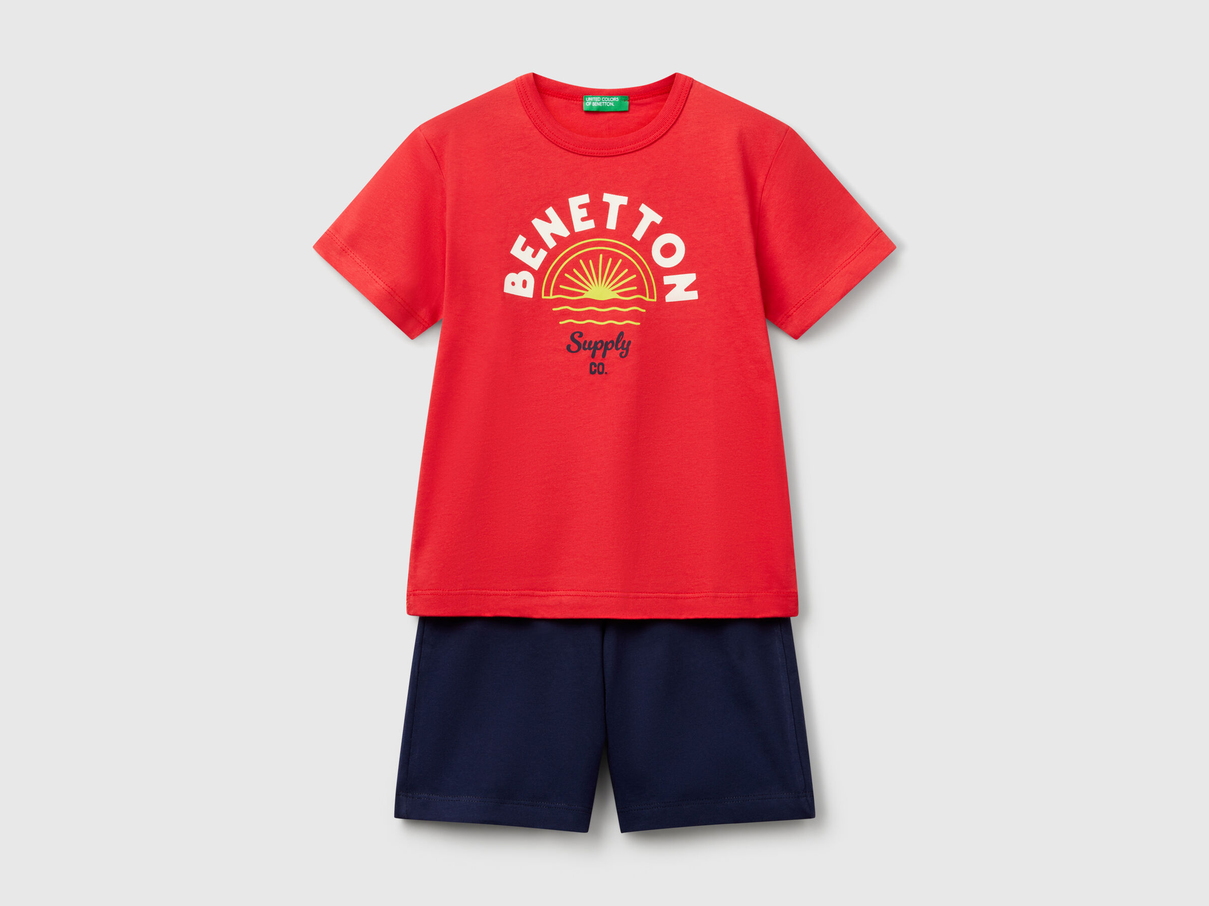SET T-SHIRT+SHORTS Junior Boy image number 0