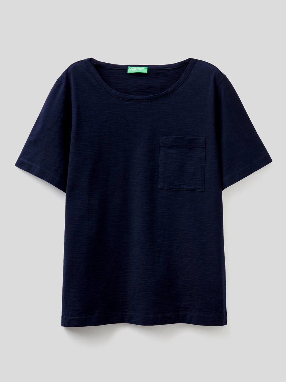 Solid color t-shirt with pocket image number 1