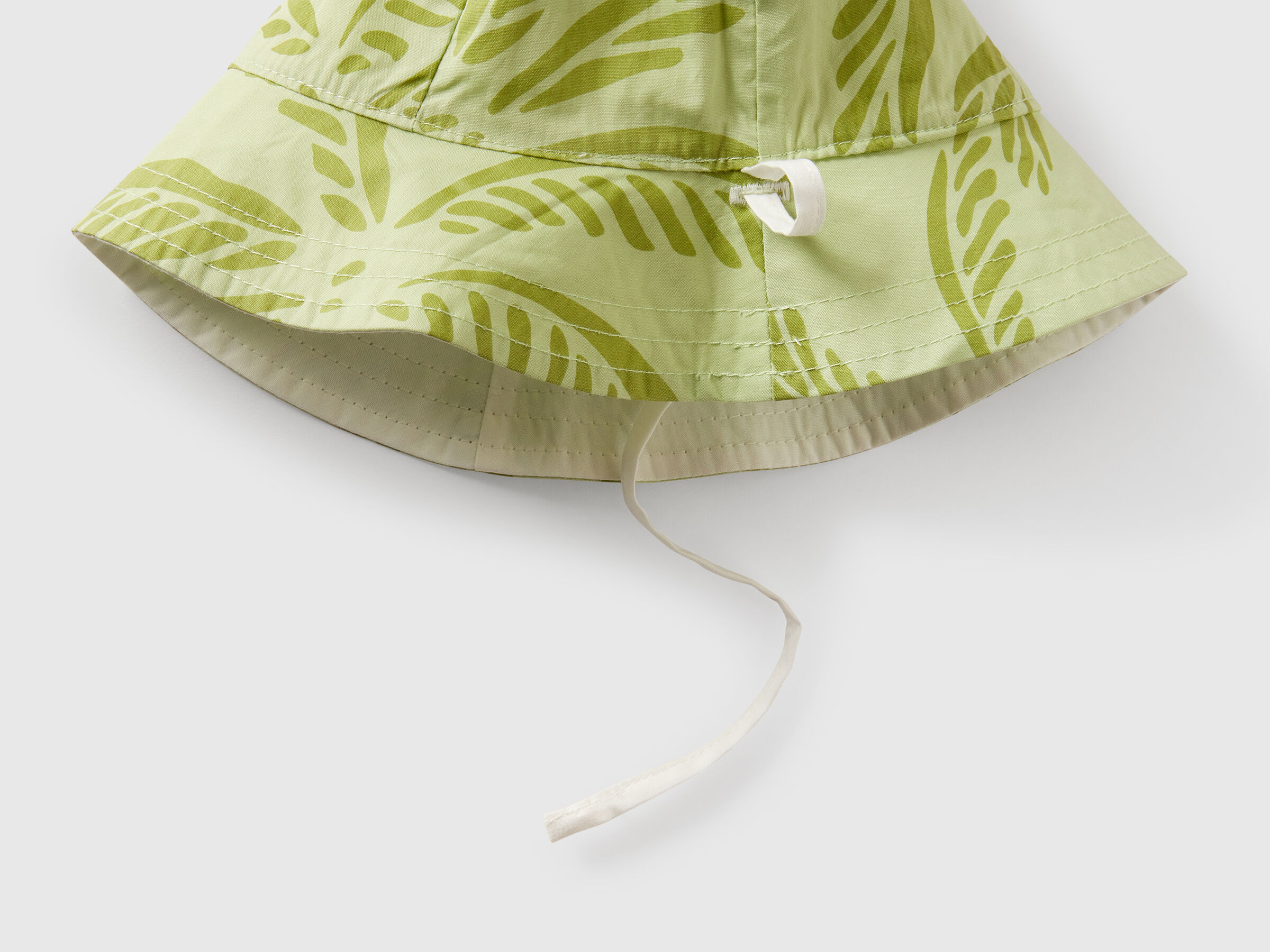 HAT New Born (0-18 months) image number 2