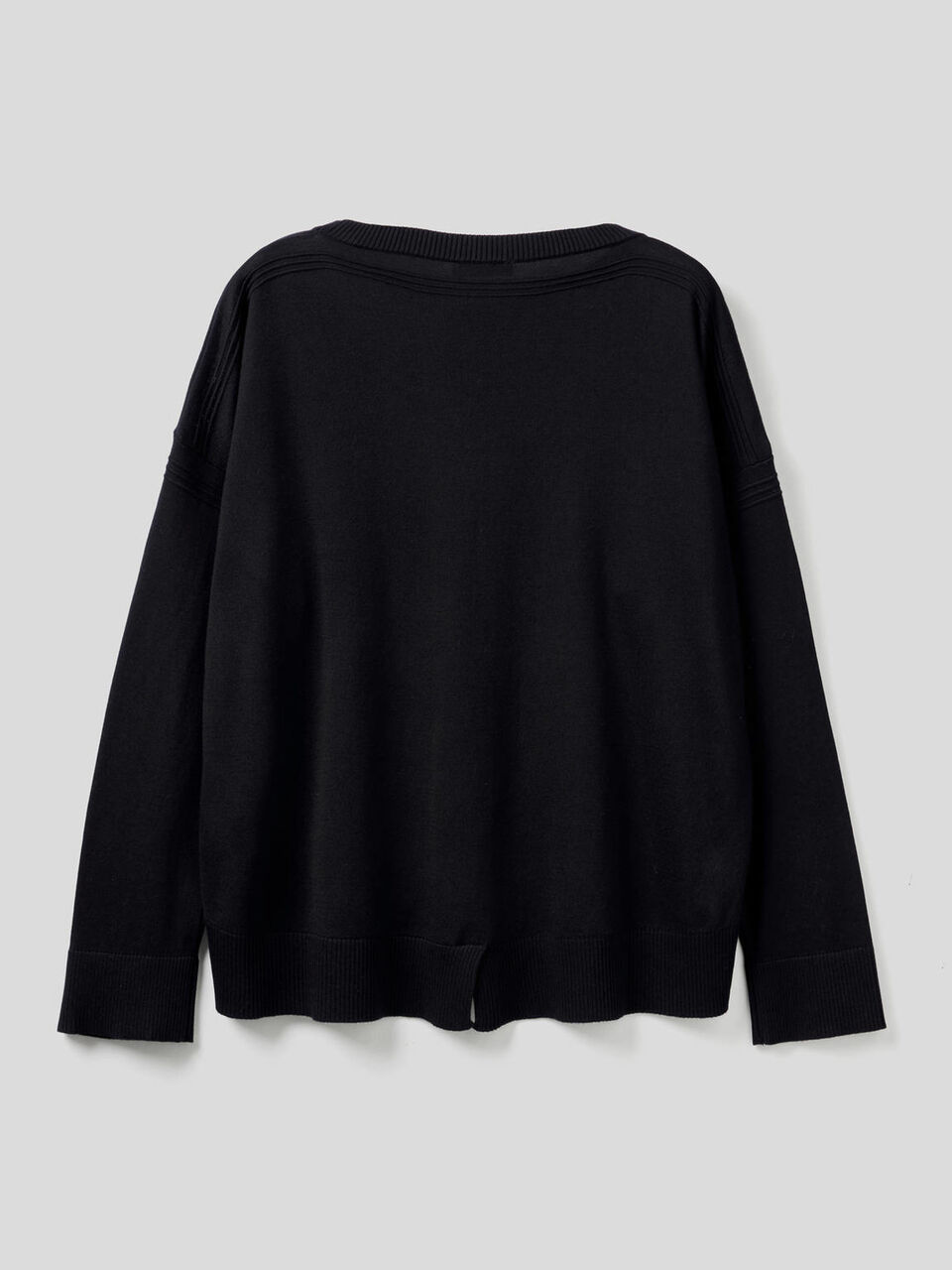 Sweater with slit on the back image number 2