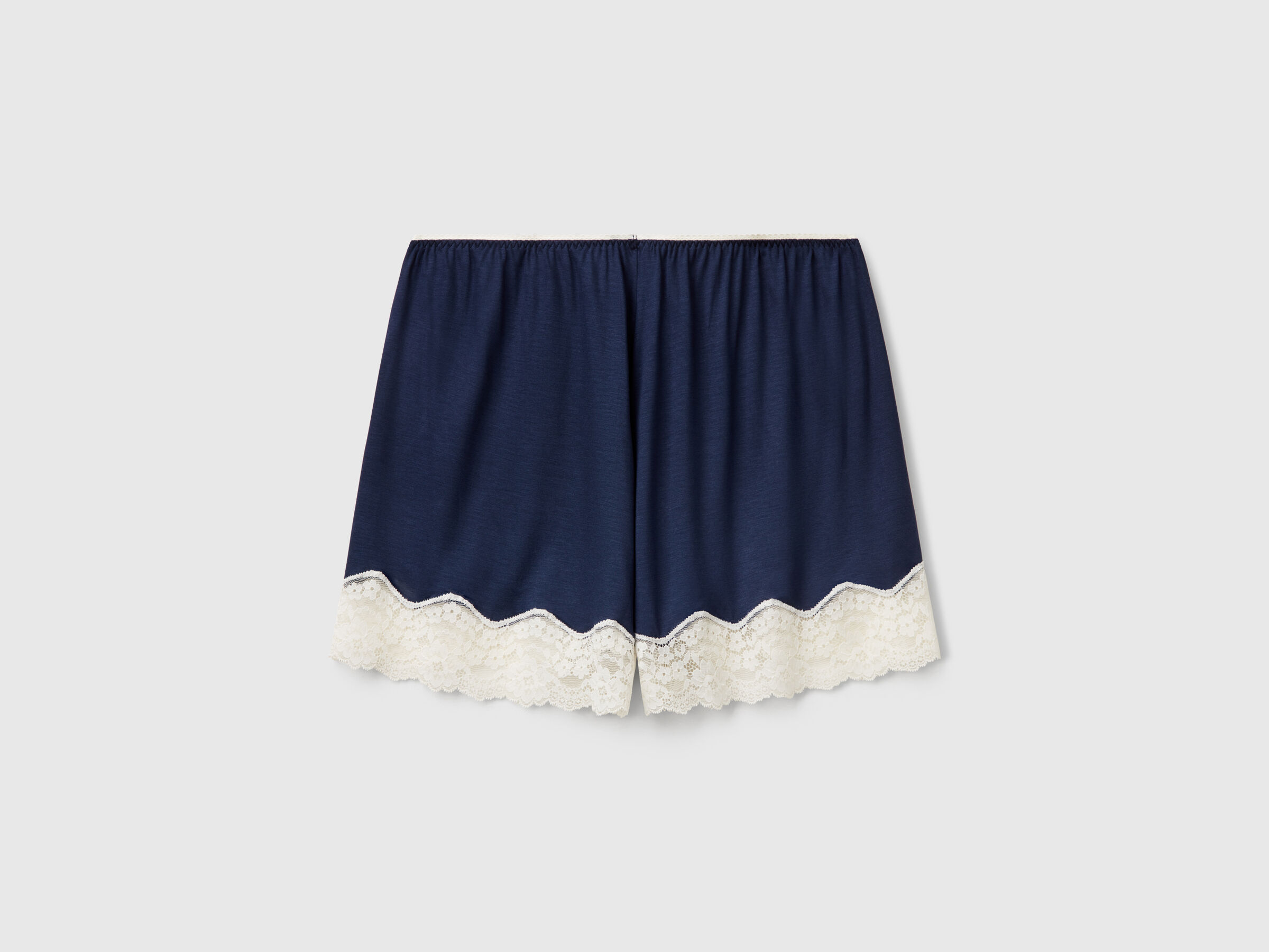 SHORTS Women image number 4