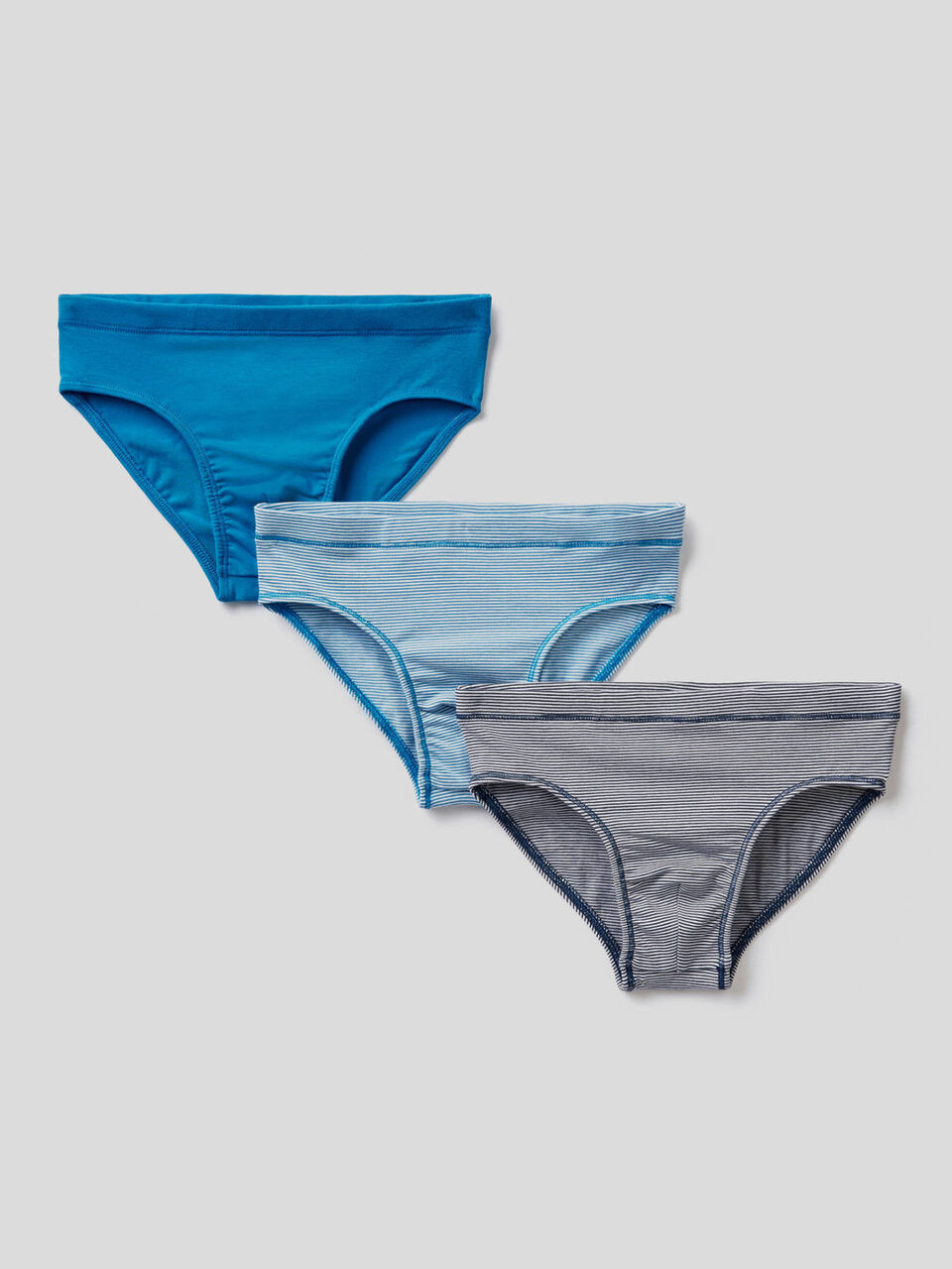 Three pairs of underwear in stretch cotton image number 1