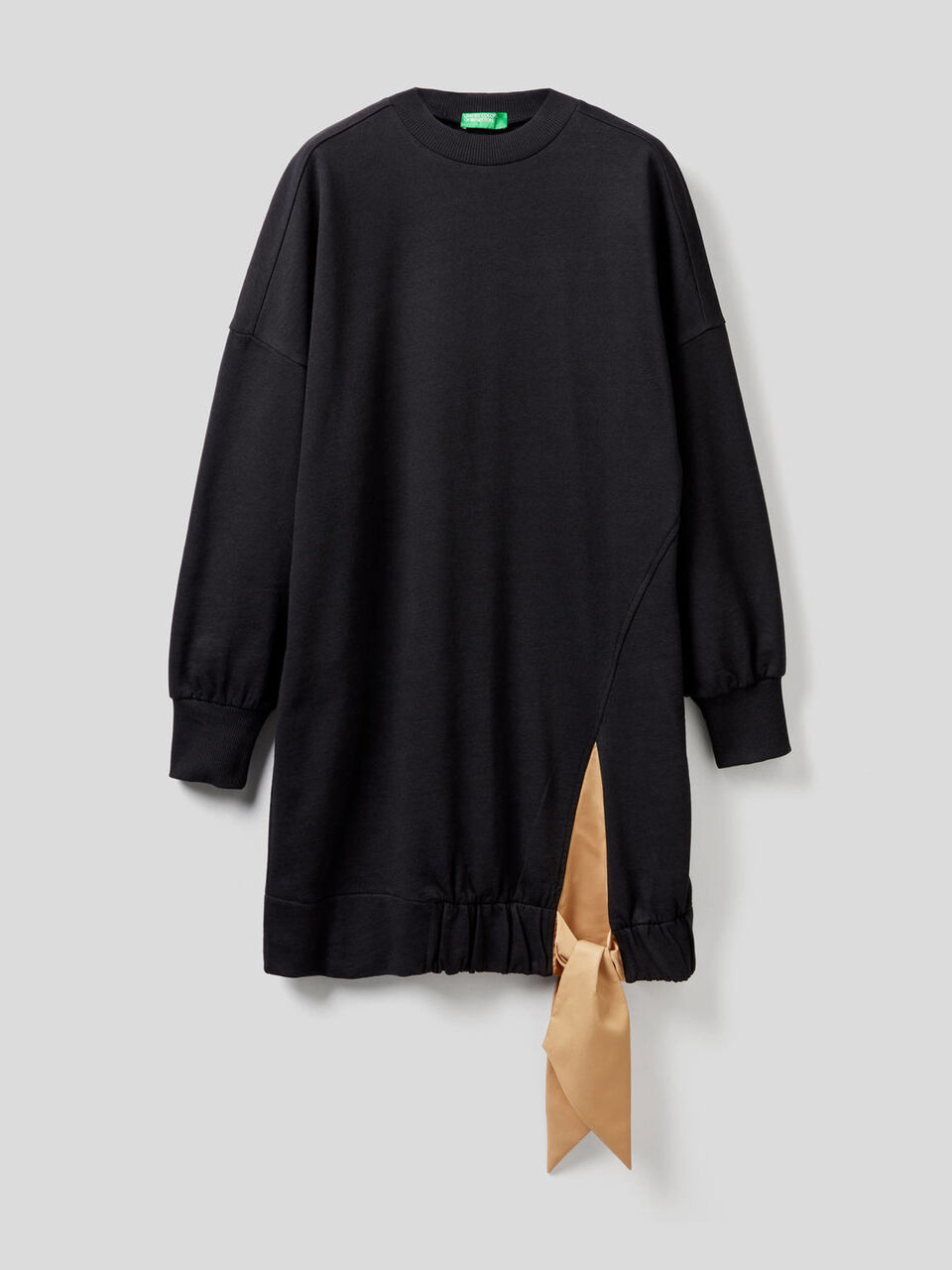 Sweatshirt with bow at the bottom image number 1
