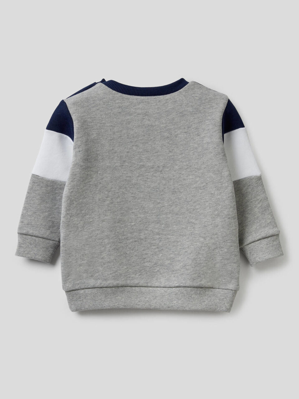 Color block sweatshirt in organic cotton image number 2