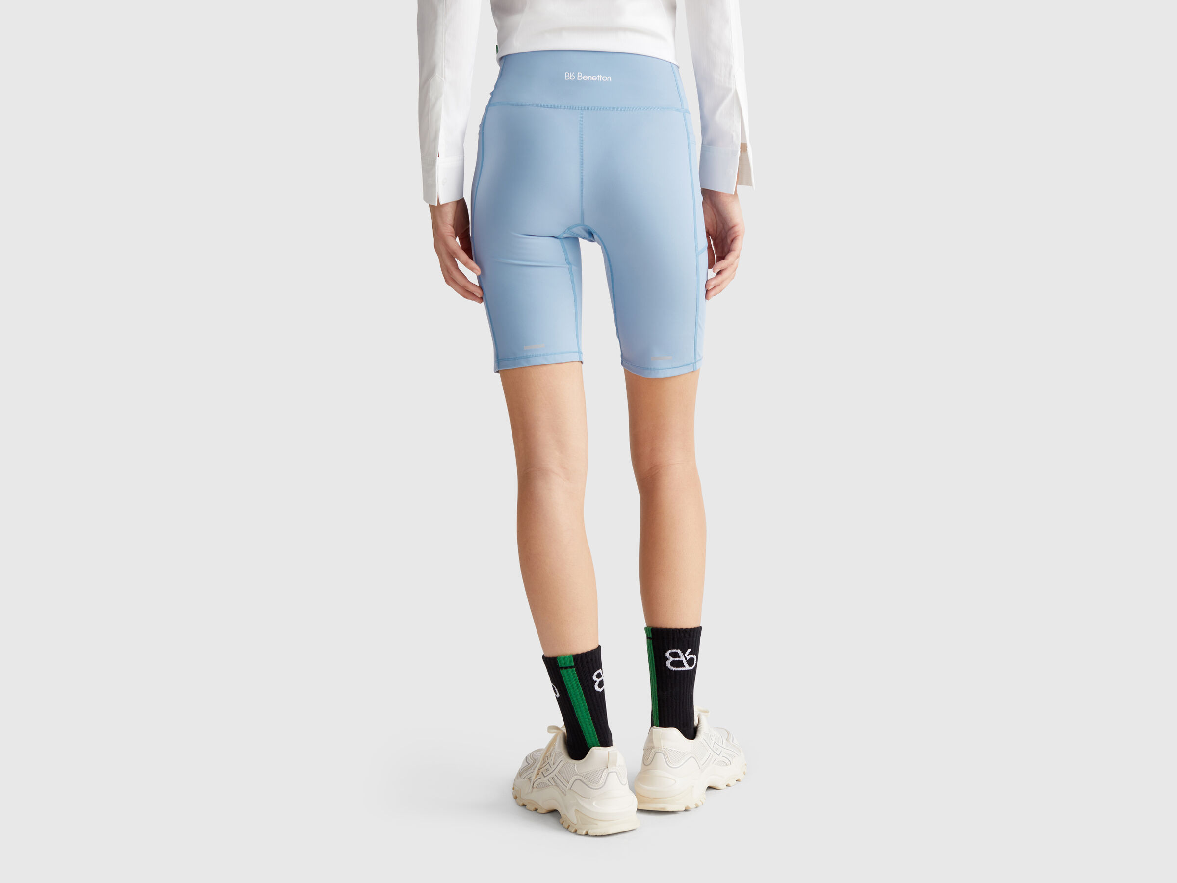 SHORTS Women image number 1