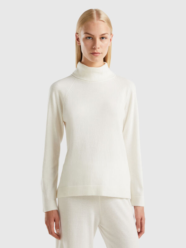White turtleneck sweater in cashmere and wool blend Women