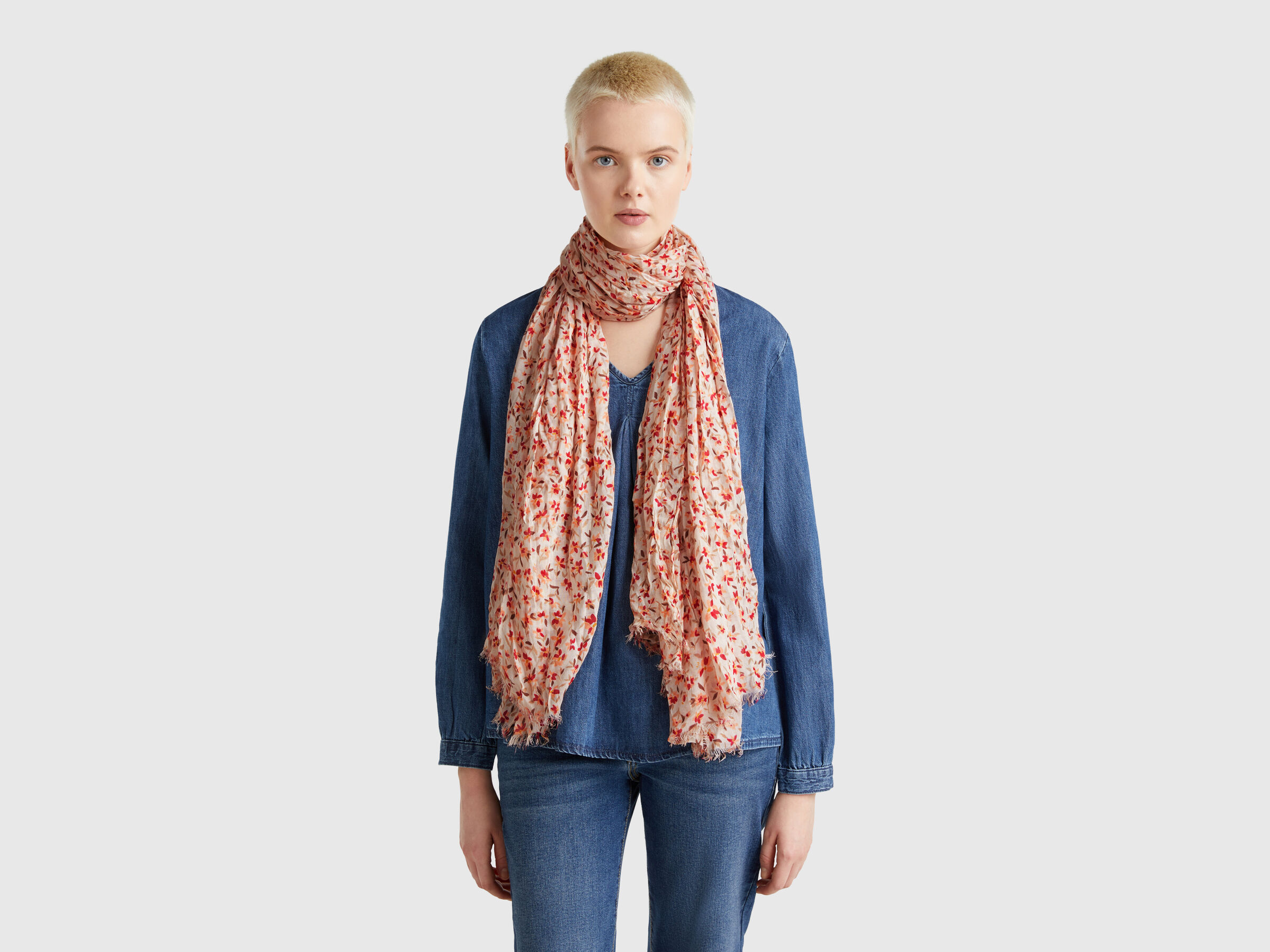 SCARF Women image number 2