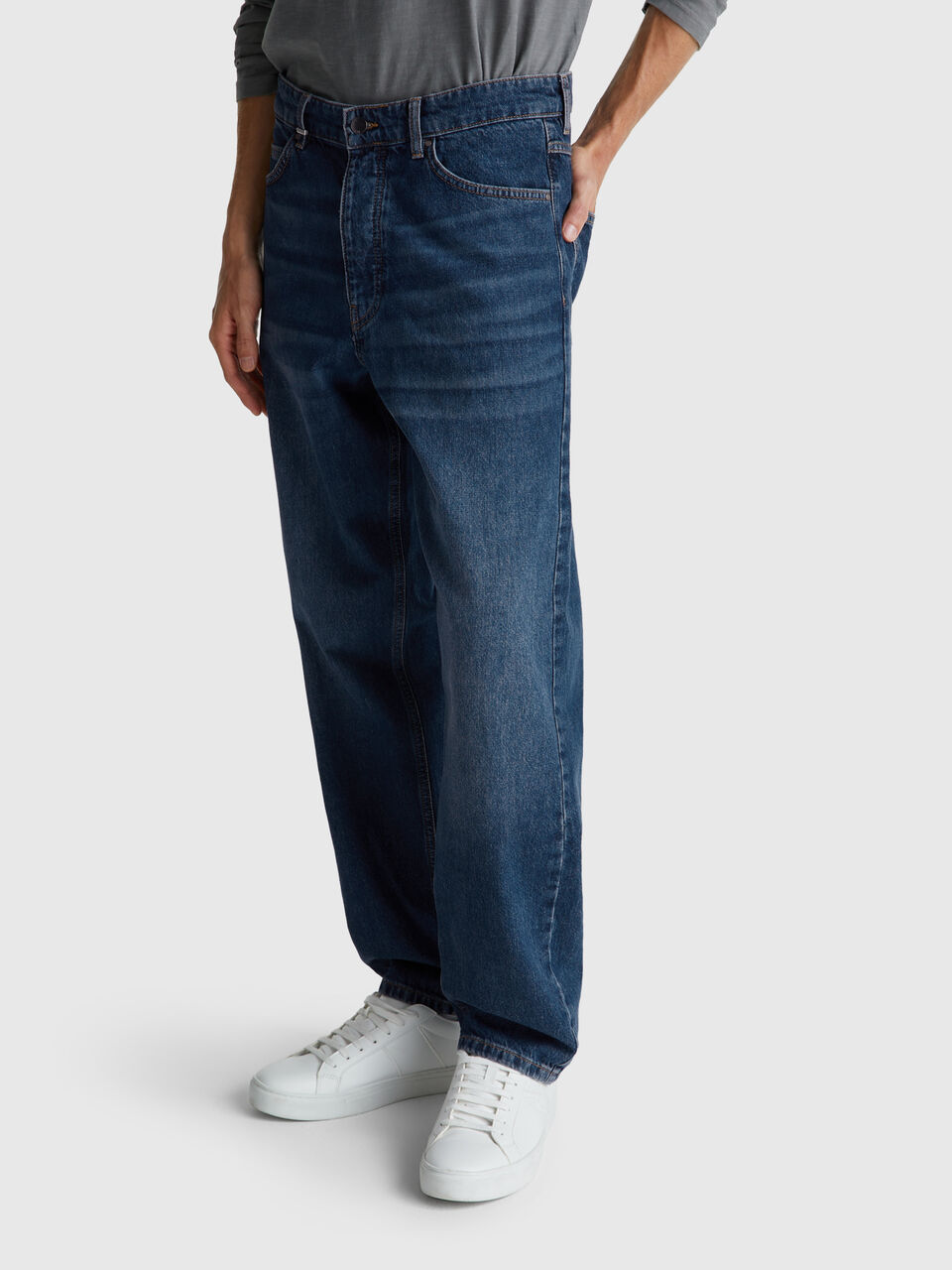 TROUSERS Men image number null