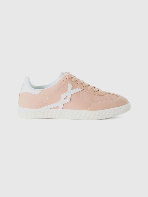 Low-top sneakers in imitation leather Women