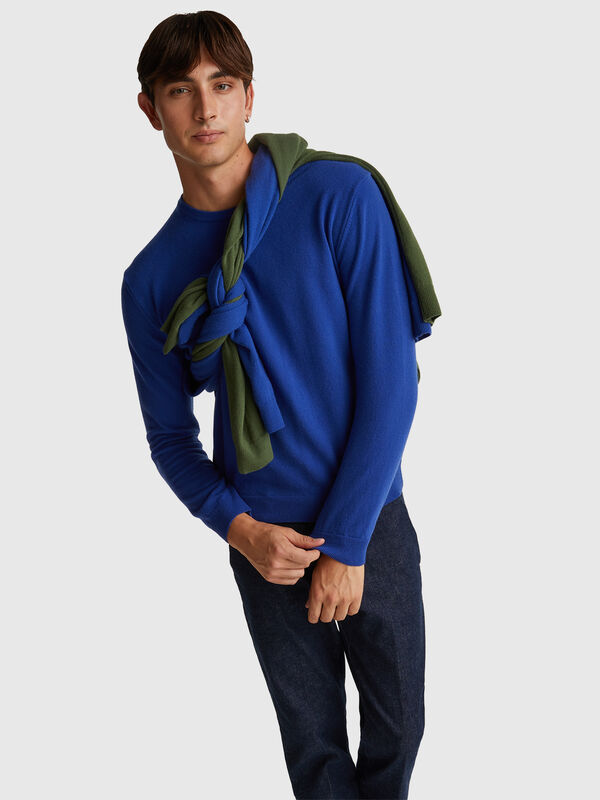Cornflower blue crew neck sweater in pure Merino wool Men