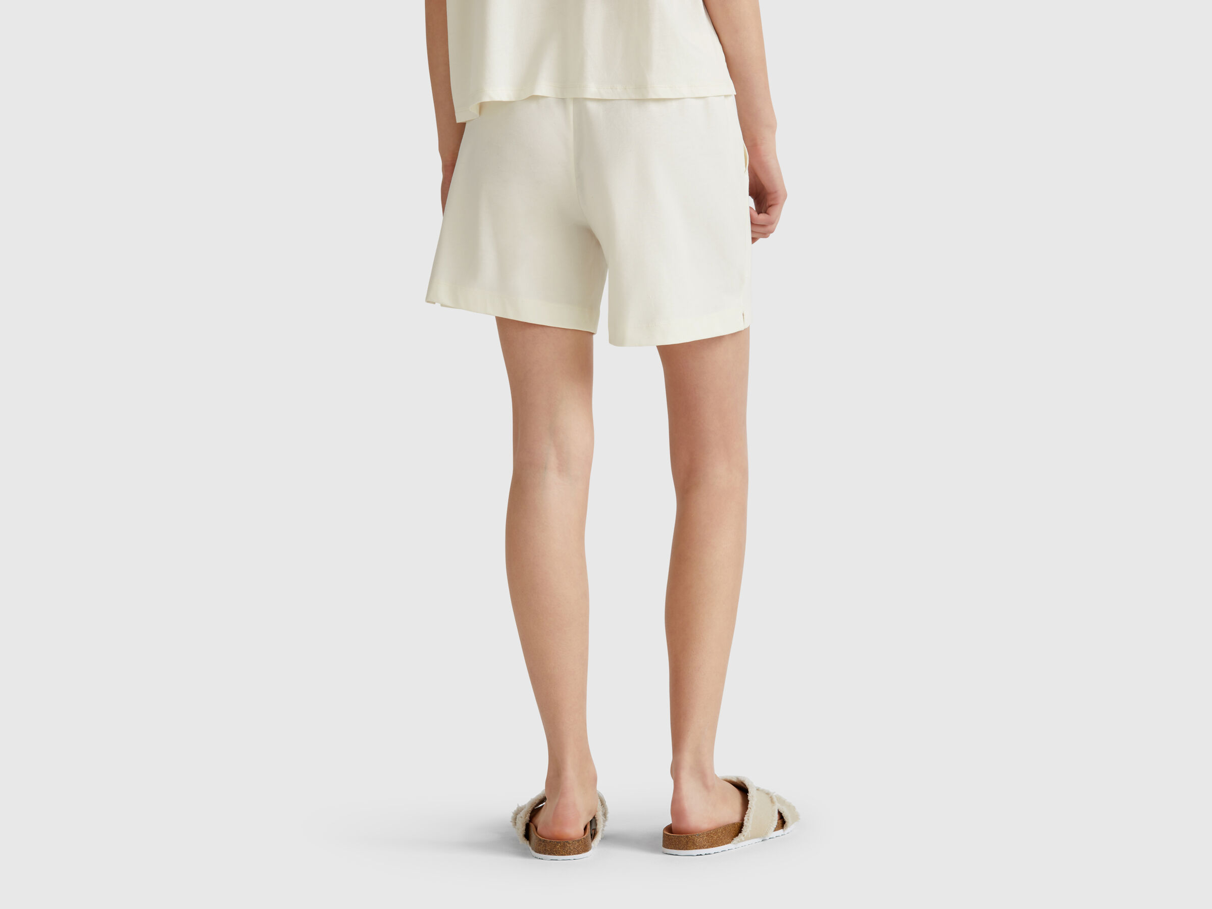 SHORTS Women image number 1