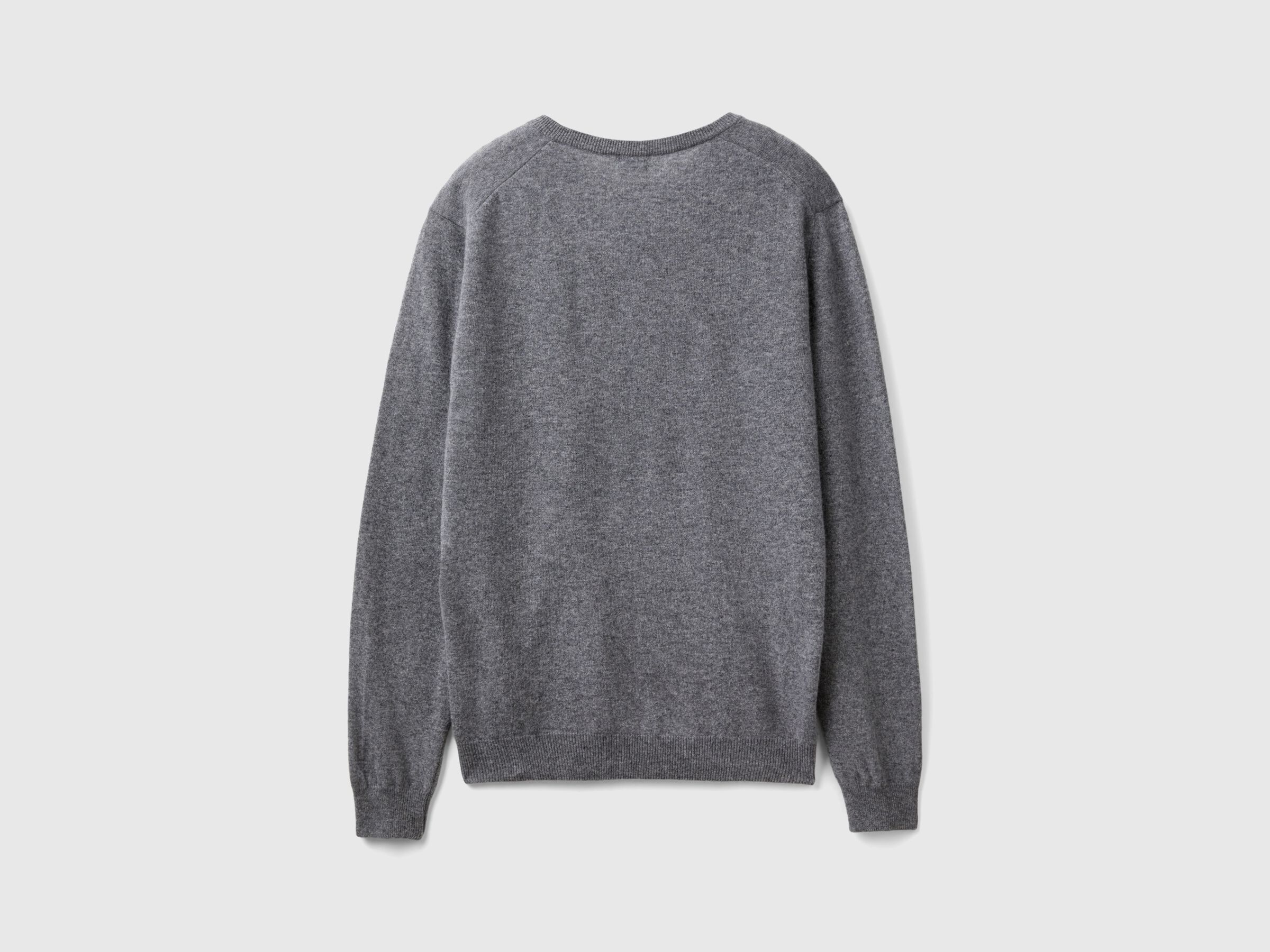 V NECK SWEATER L/S Men image number 4