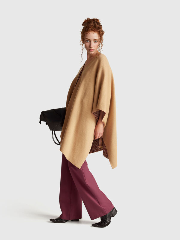 Reversible poncho in cashmere blend Women