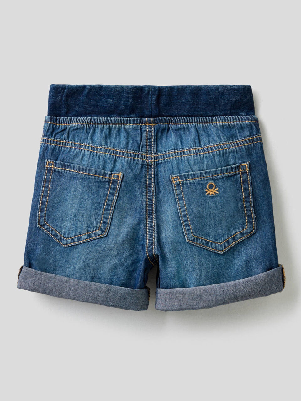 Jean look bermudas with stretch waist image number 2