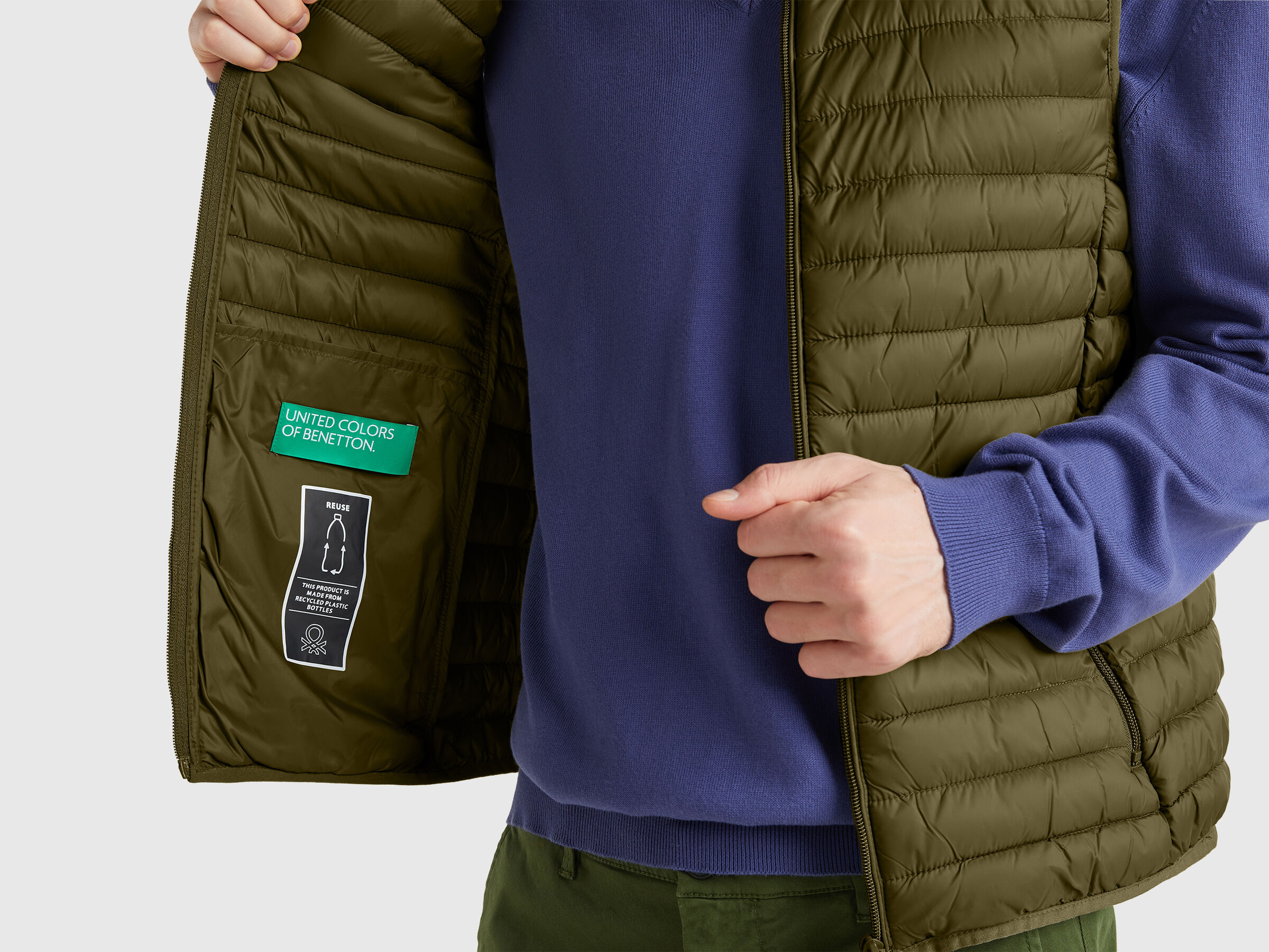 WAISTCOAT Men image number 3
