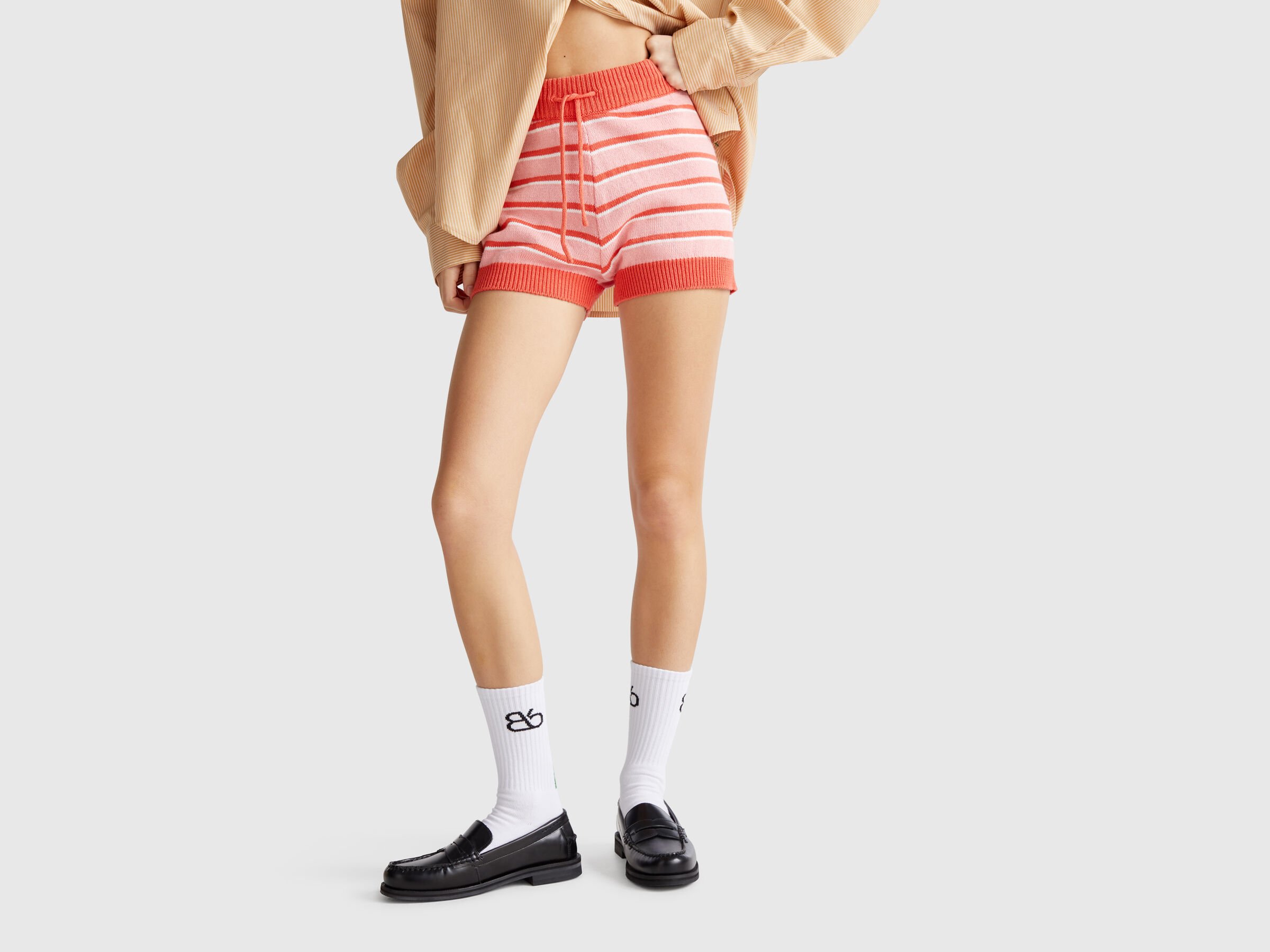 SHORTS Women image number 0