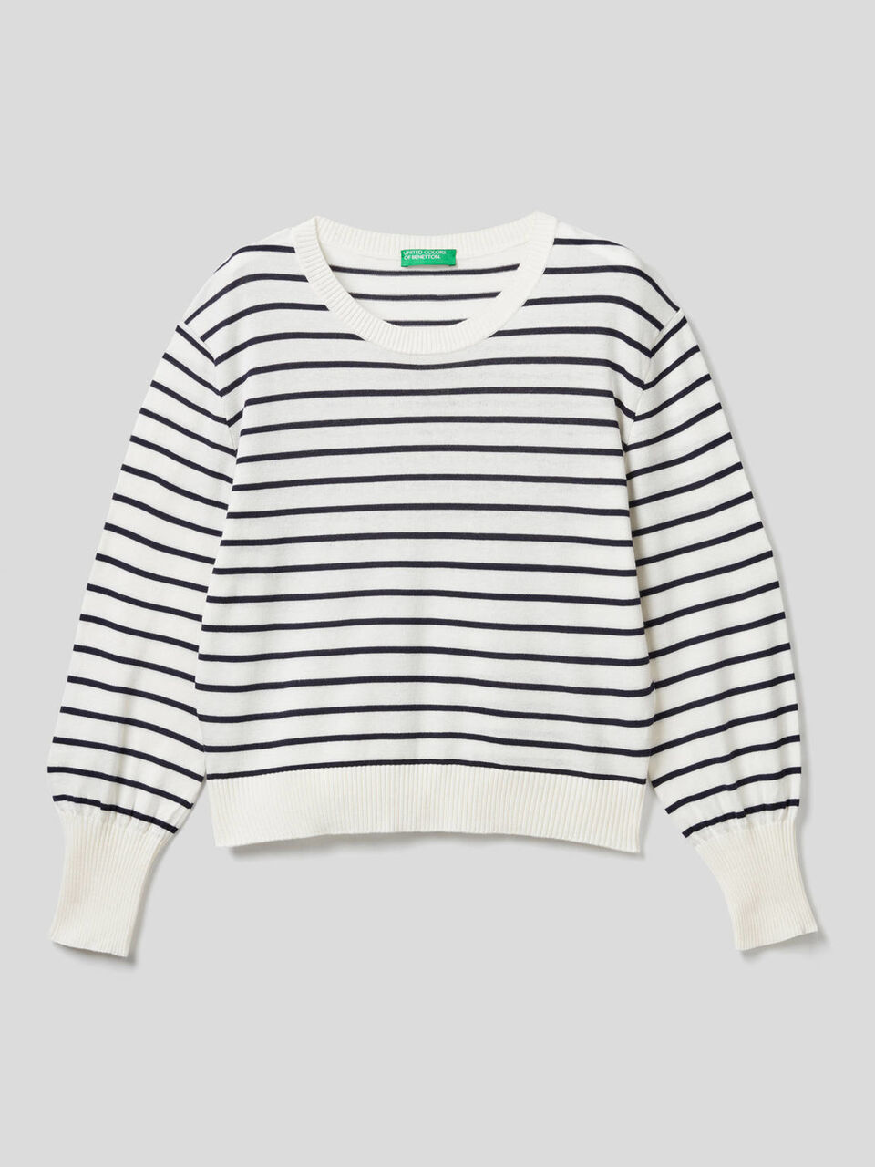 Sweater with puff sleeve image number 1