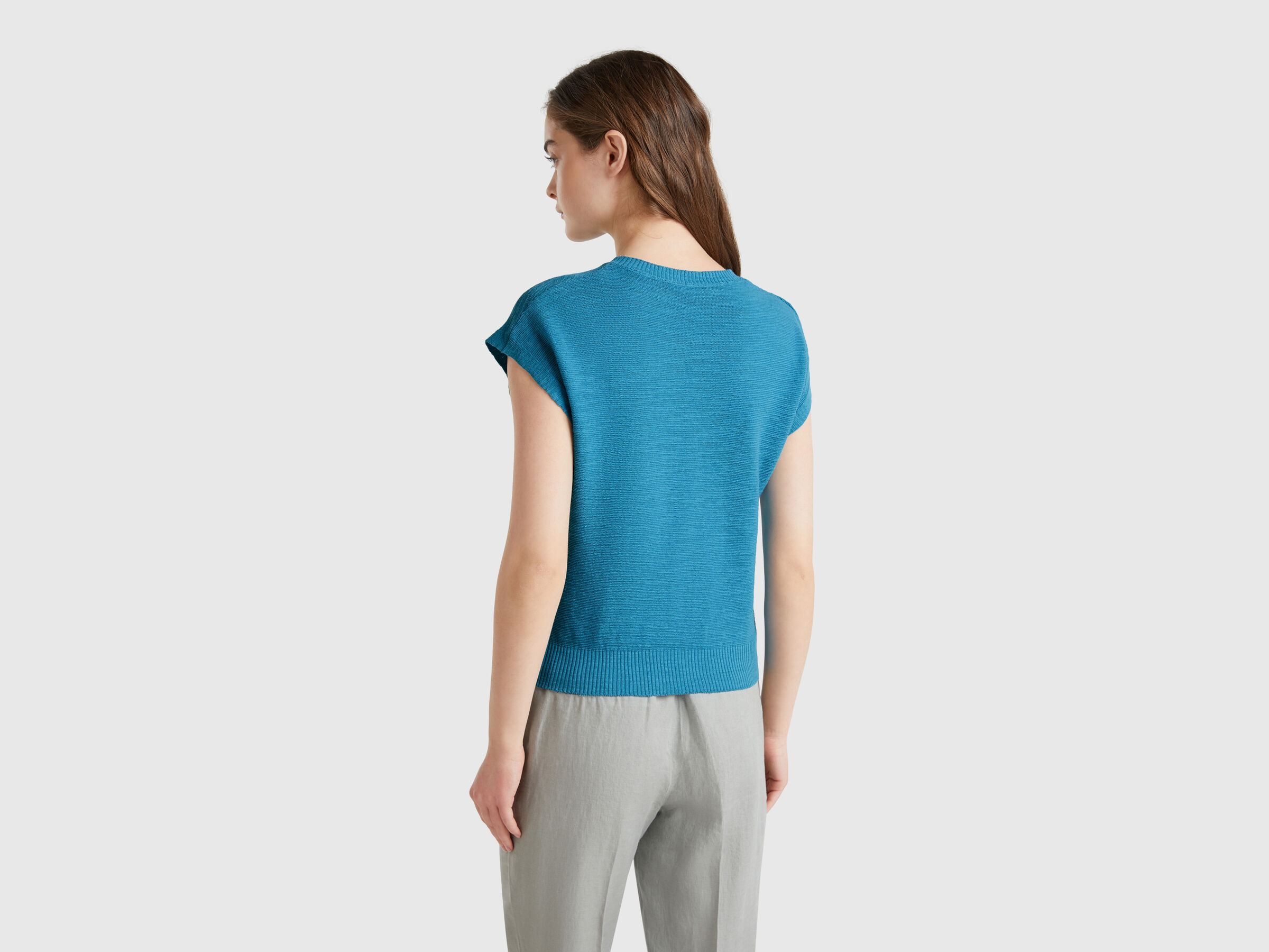 SLEEVELESS SWEATER Women image number 1