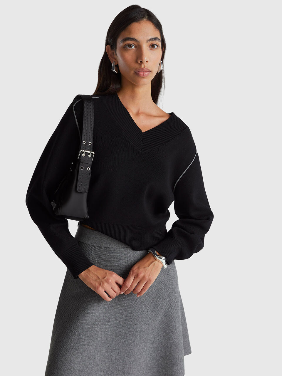 V NECK SWEATER L/S Women image number null
