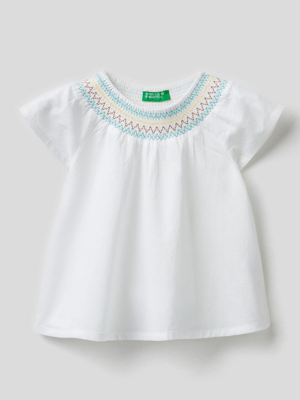 Blouse with embroidered collar image number 1