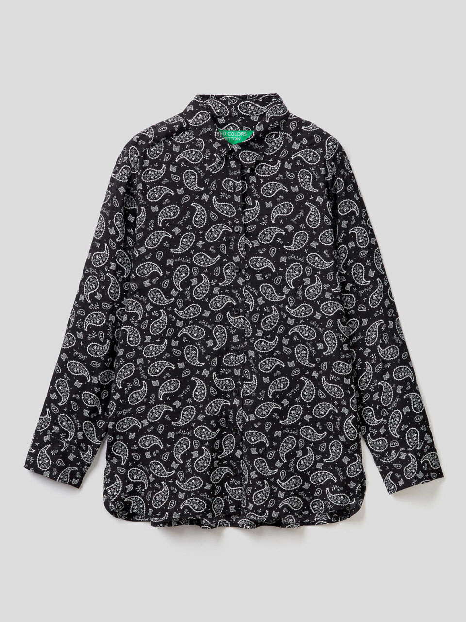 Flowy pattern spring shirt image number 1