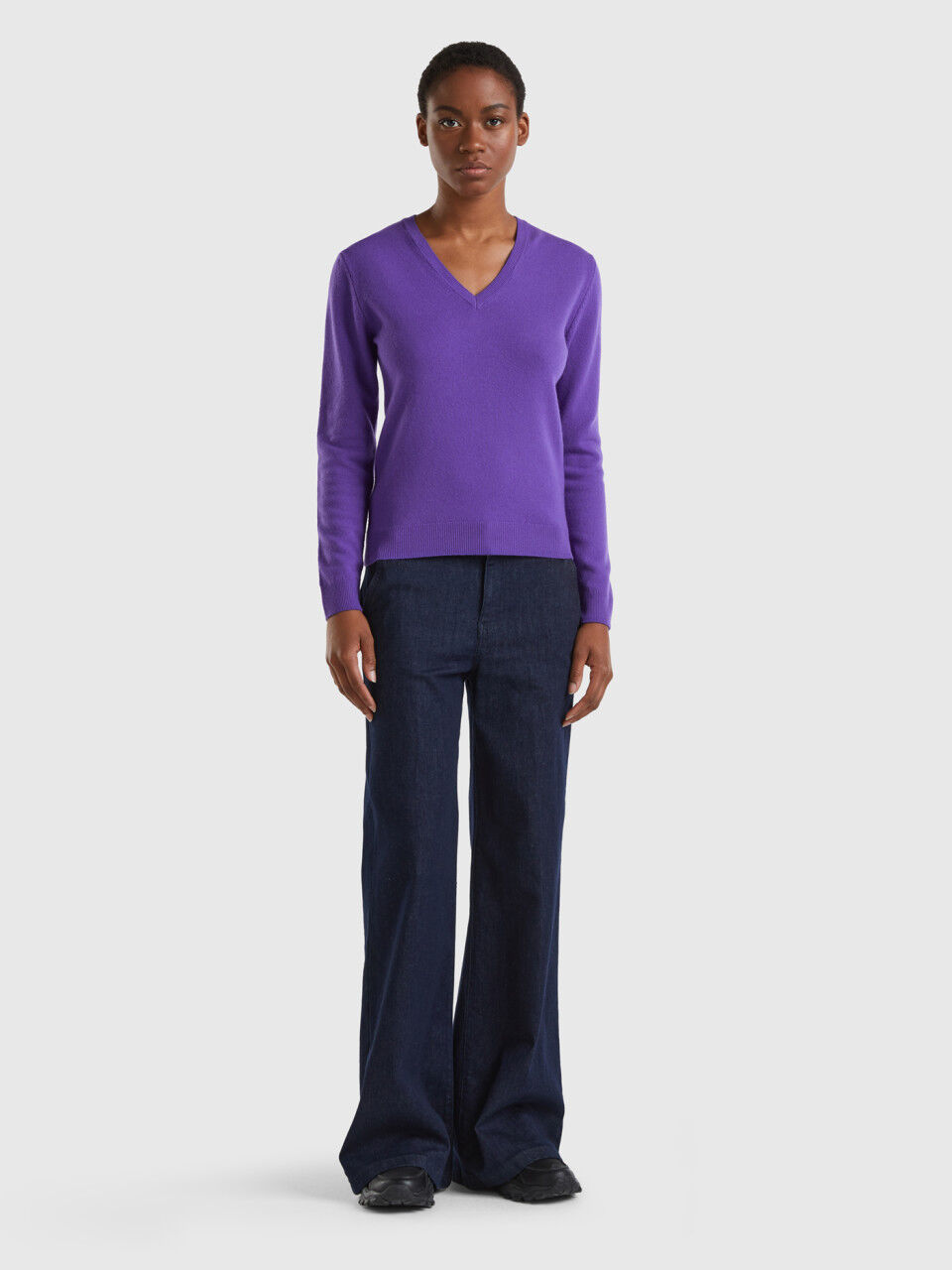 Merino wool v neck jumper 2025