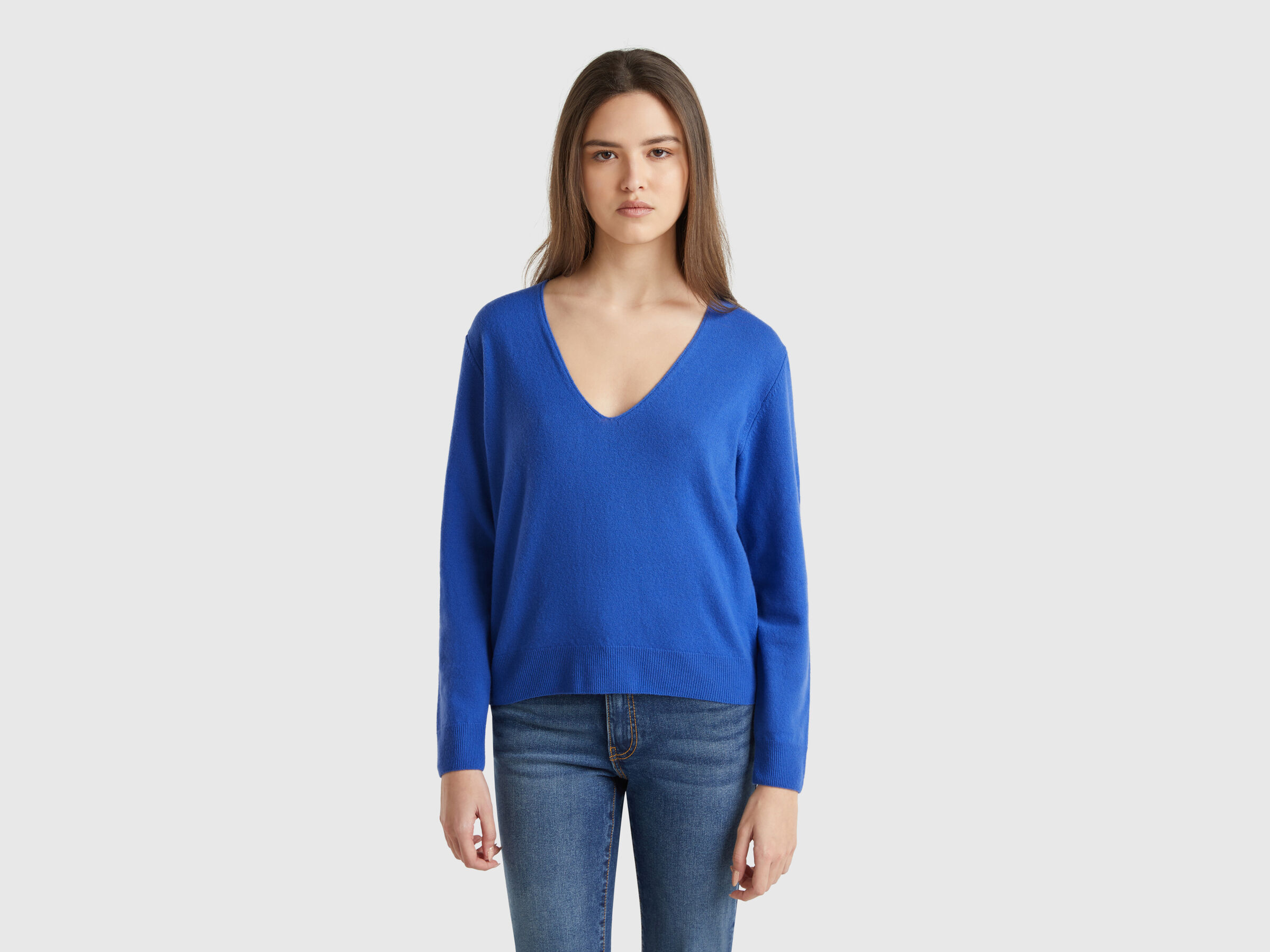 V NECK SWEATER L/S Women image number 0