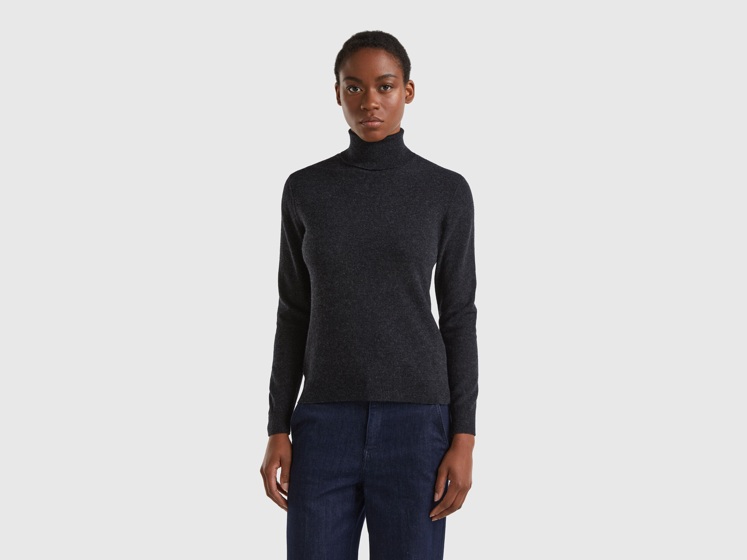 Dark gray on sale turtleneck sweater