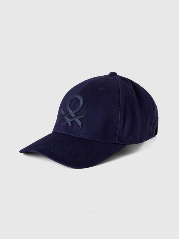 Baseball hat with embroidered logo Men