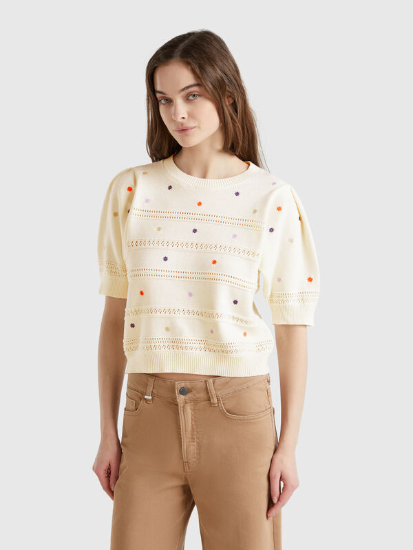 Sweater with embroidered flowers Women